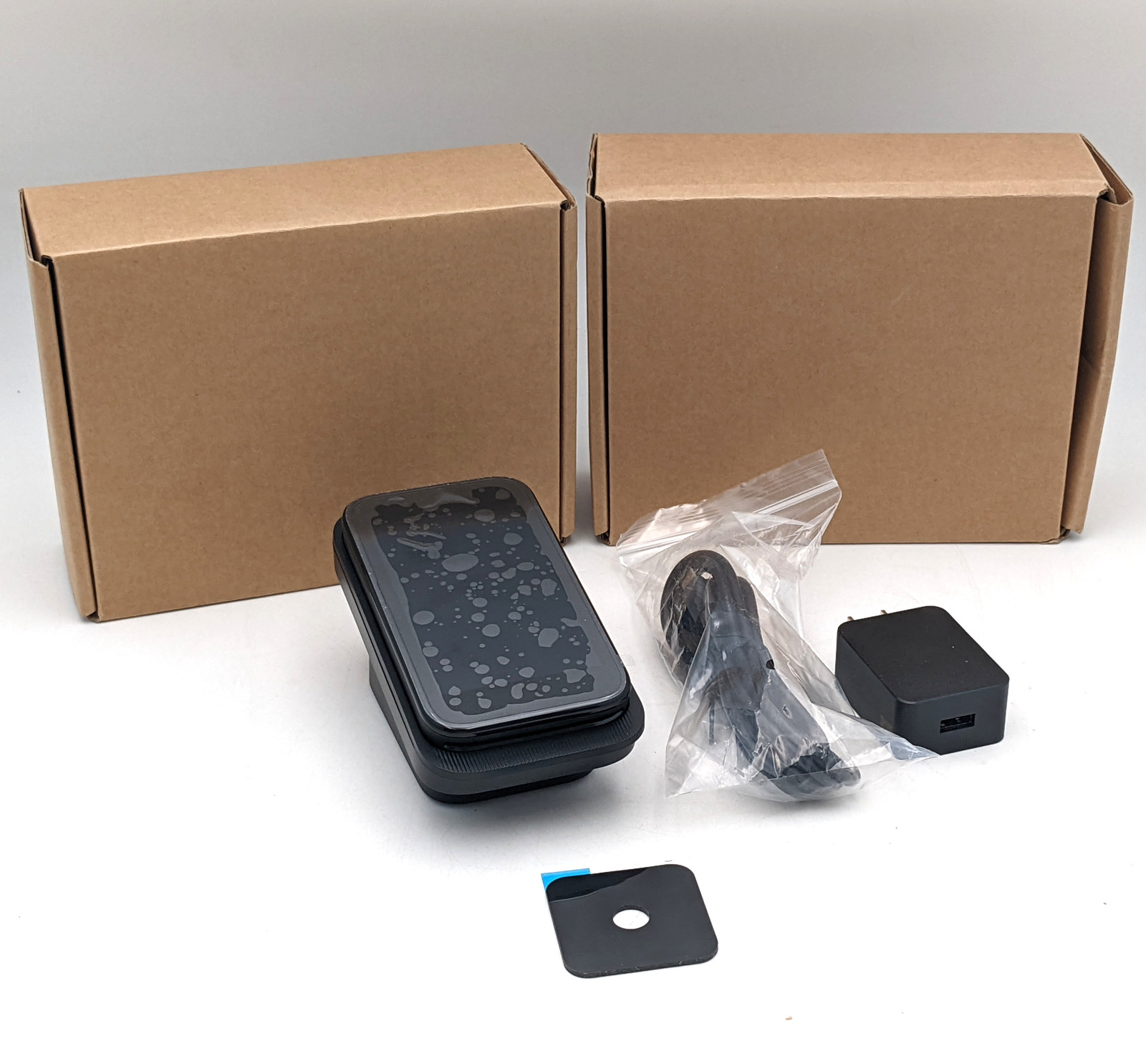 Adyen AMS1 Point of Sale Terminal with Charging Dock – (10517006 / 10095000)