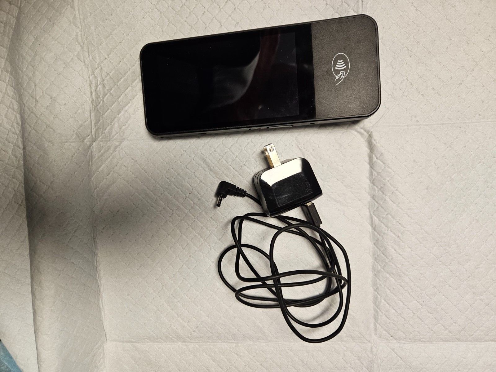 WisePOS E Model: WSC51 Smart Touch Screen Card Reader With Chrg Cord POS CC TAP