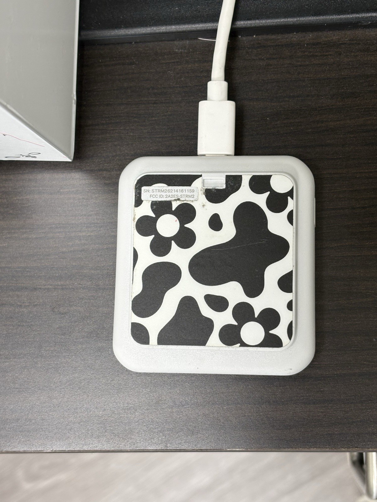Square STRM2 Wired Credit Card Reader & Writer Floral Design Black White Pattern