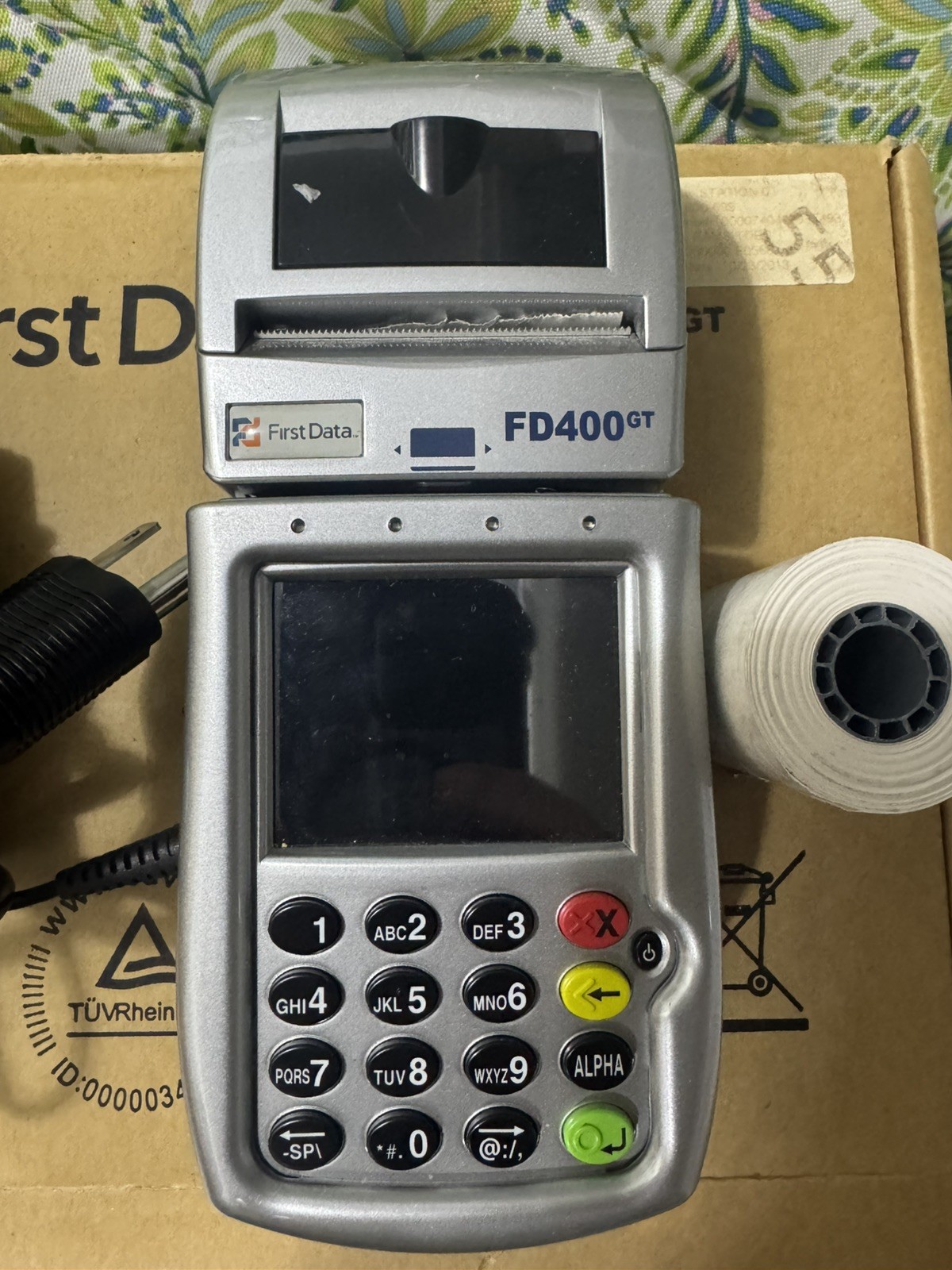 First Data FD400GT Credit Card Terminal Card Machine Touchscreen w/ power cord