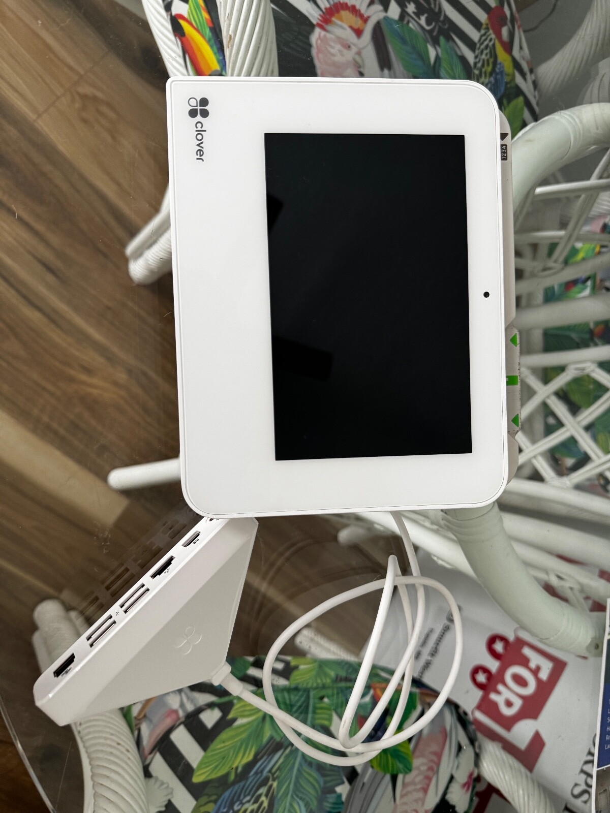 Clover Mini POS Apple Pay, EMV, Printer, Credit Card Machine with Cash drawer