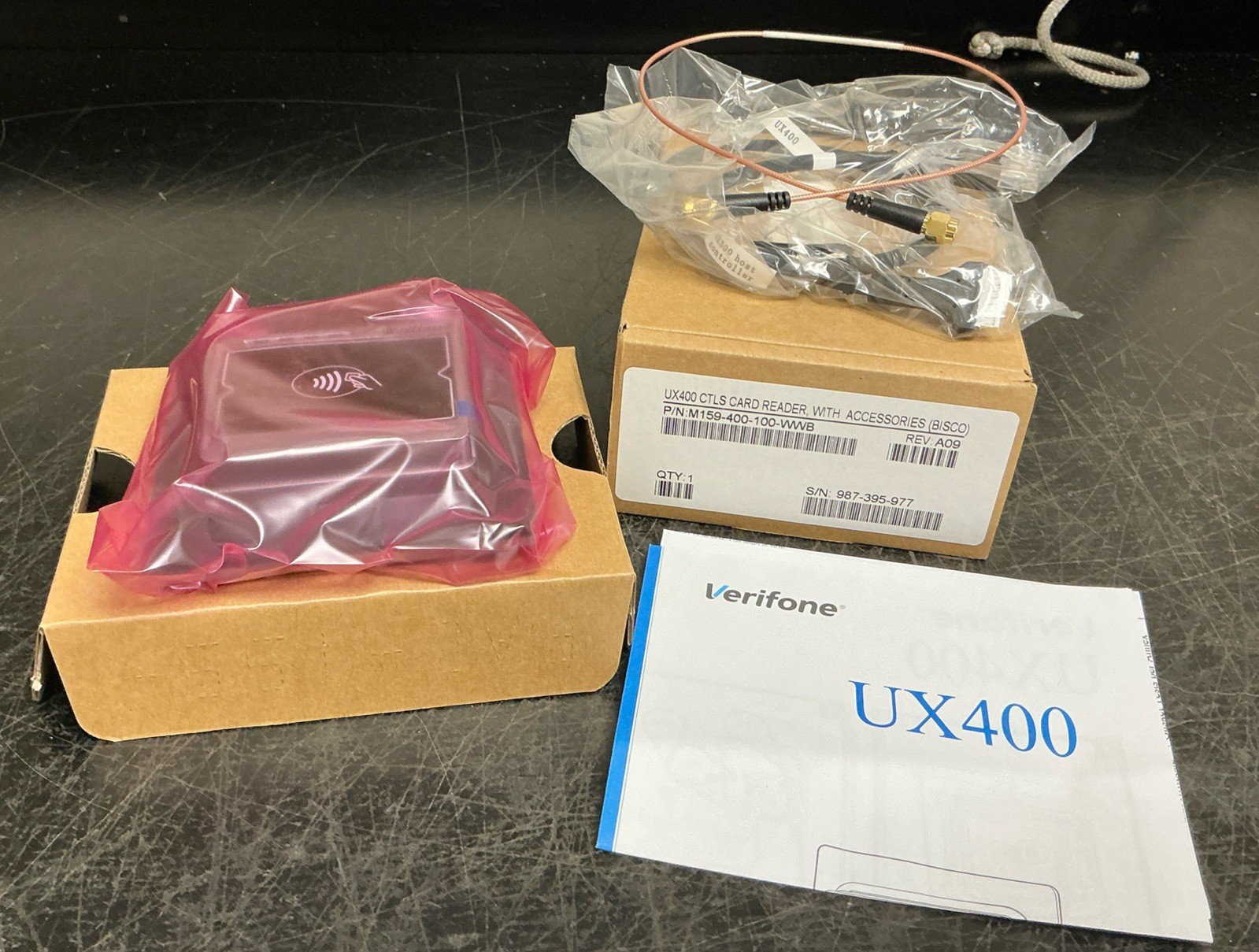 Verifone UX400 Contactless Card Reader | M159-400-100-WWB