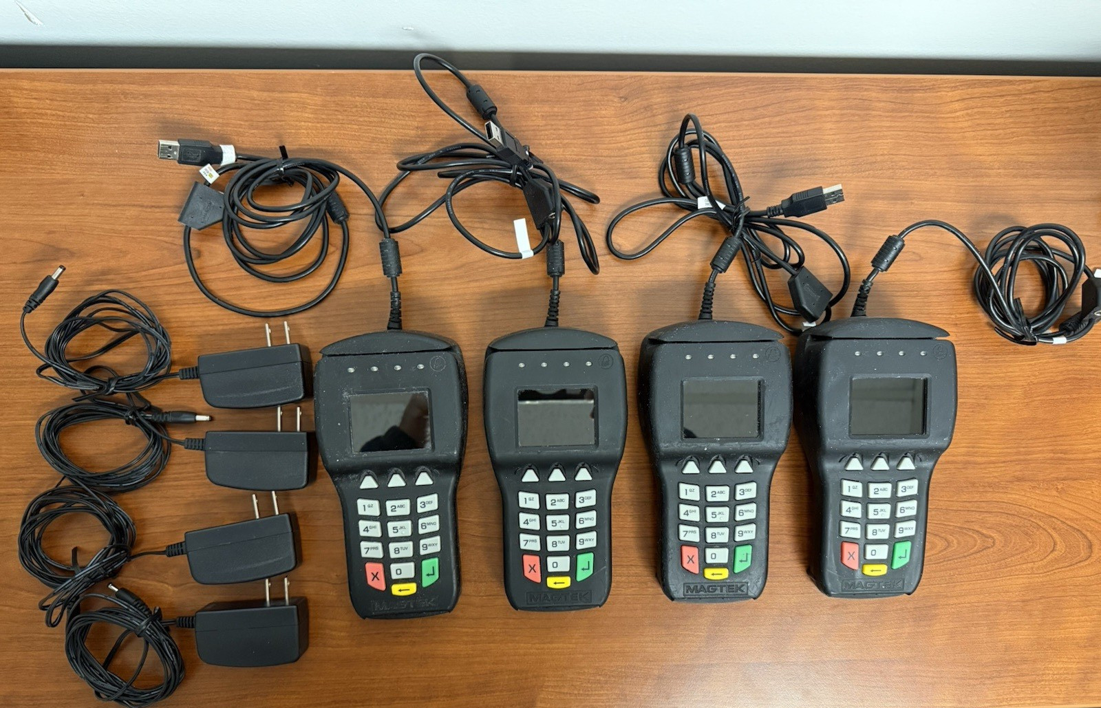 Lot of 4 MagTek DynaPro 30056013 PIN Pad Credit Card Reader w/ Power Cable
