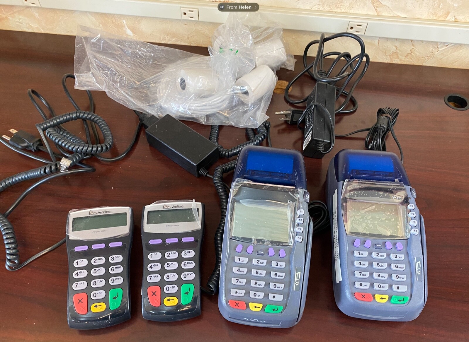 VeriFone Vx570 Credit Card Reader with 1000se Pinpad and Power Supply.