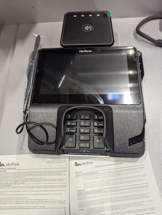 VeriFone MX 925 PCI 4.x 7″ Touchscreen Terminal – External CTLS Installed New