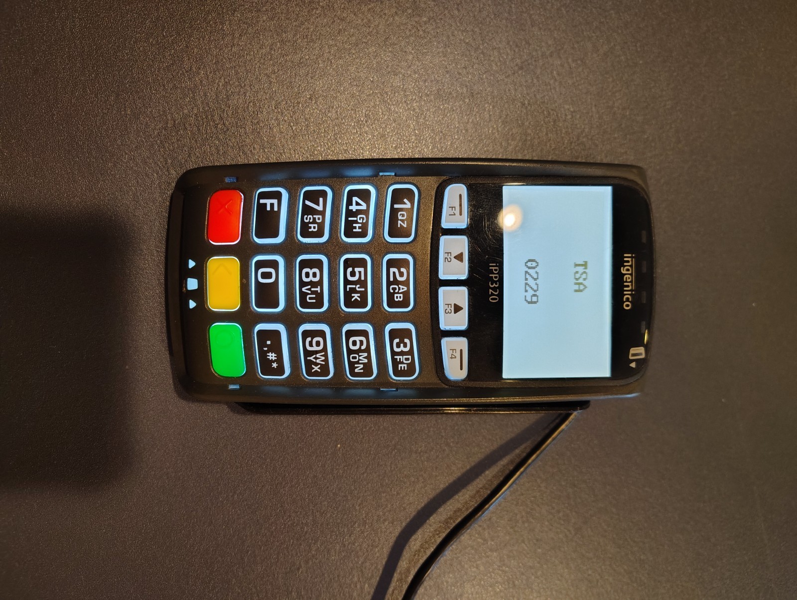 Ingenico iPP320 Payment Terminal with Power Supply
