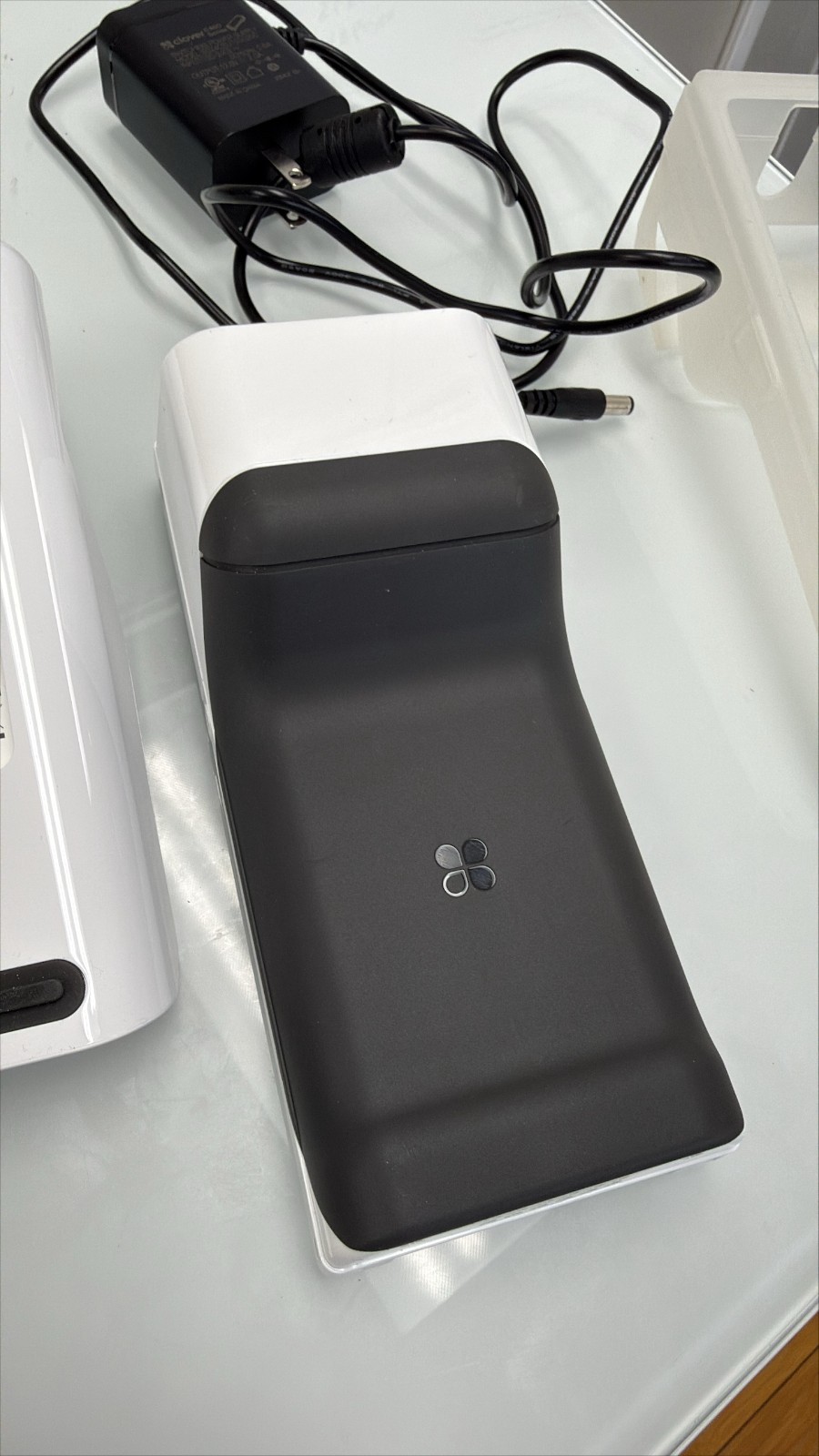 Clover Flex K400 Series And Clover Flex Wireless Cradle K405 Kit