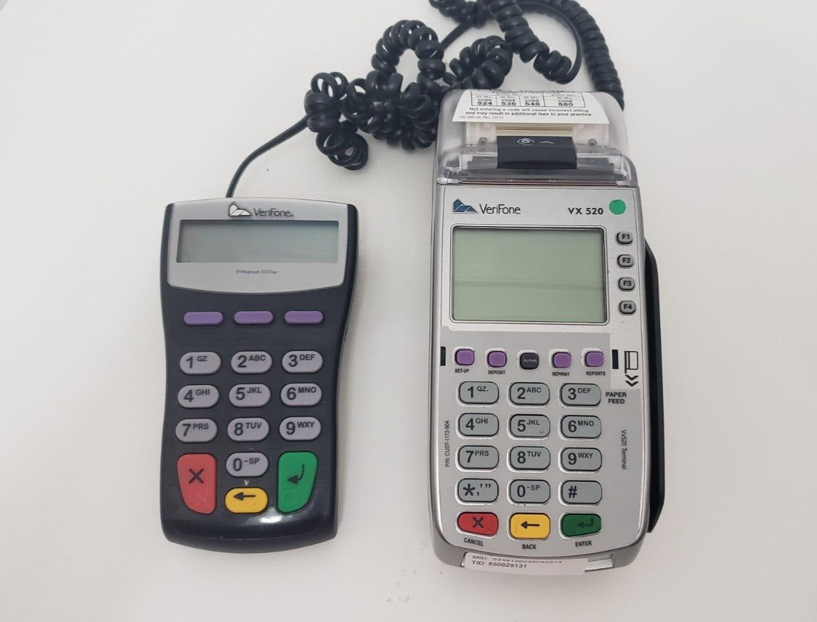 VeriFone Vx520 with 1000SE EMV Credit Card Machine M252-103-03-NAA-2