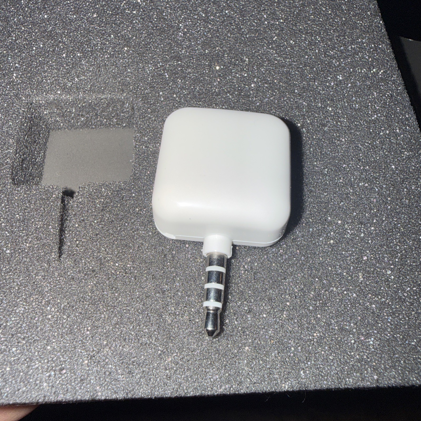 SQUARE Mobile Debit Credit Card Reader Smartphone Swipe Payment Apple Android