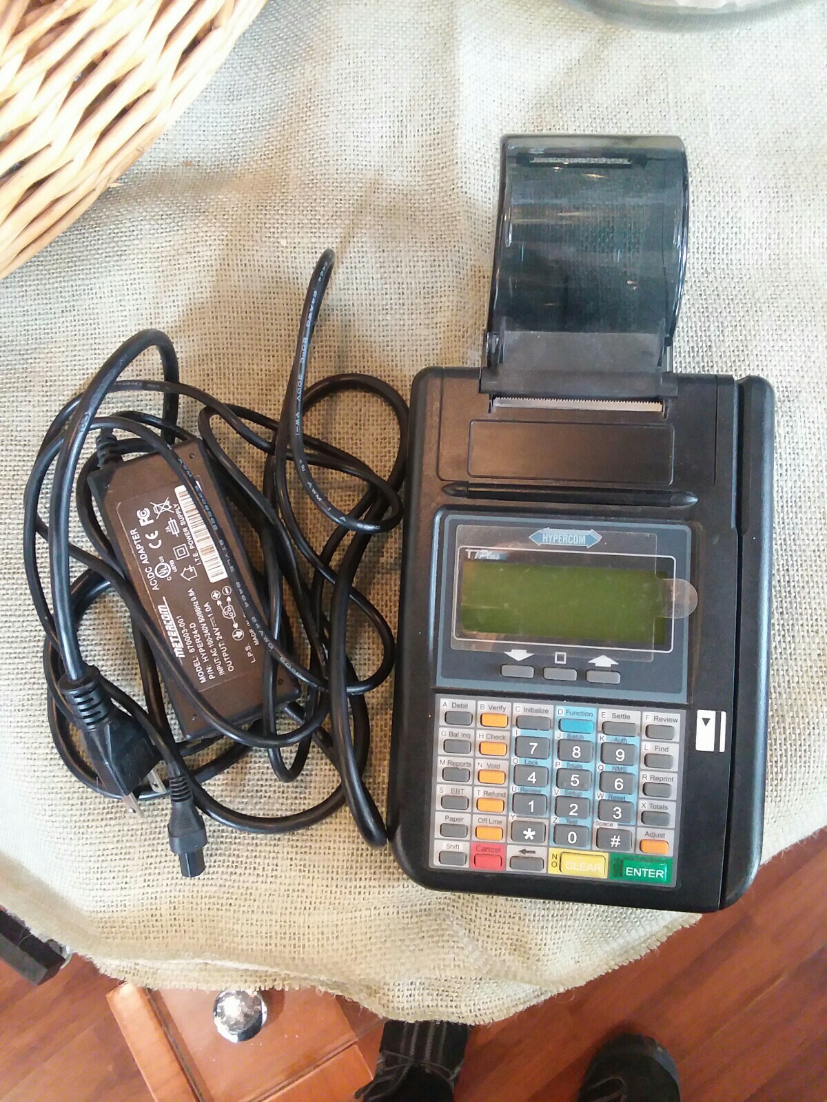 Hypercom T7Plus T 7 Plus Credit Card Terminal Machine & Power Supply Preowned