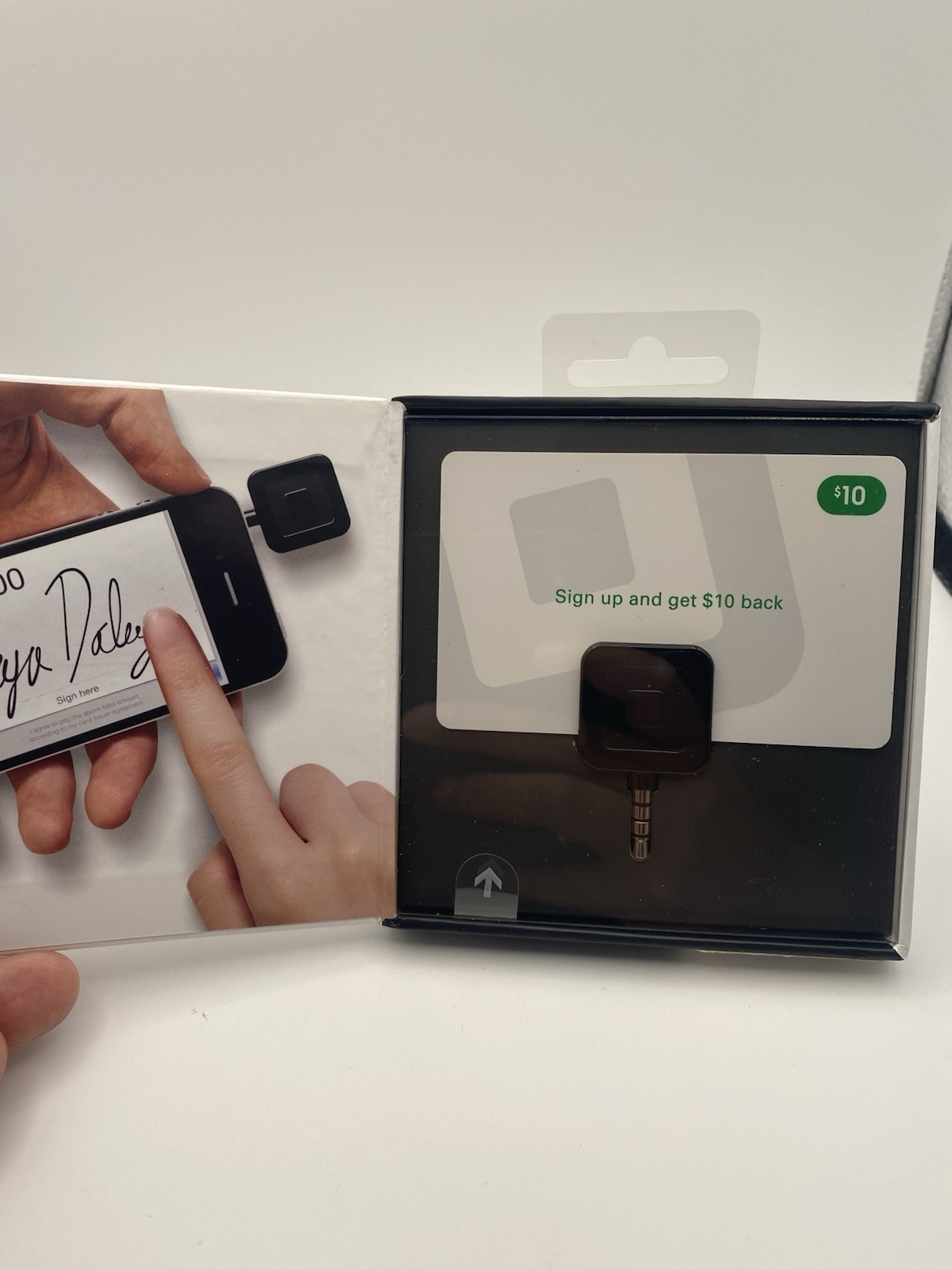 Square Remote Credit Card Reader Scanner for iPhone iPad and Android Cell Phones