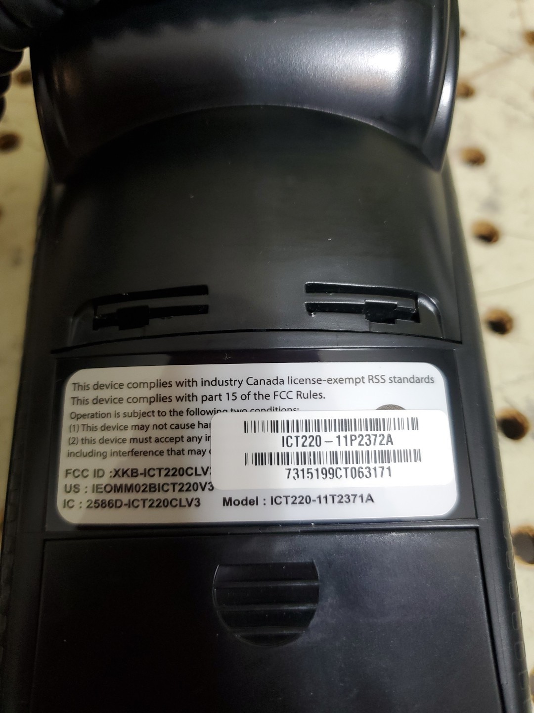 Ingenico ICT220 Credit Card Terminal Chip or Swipe
