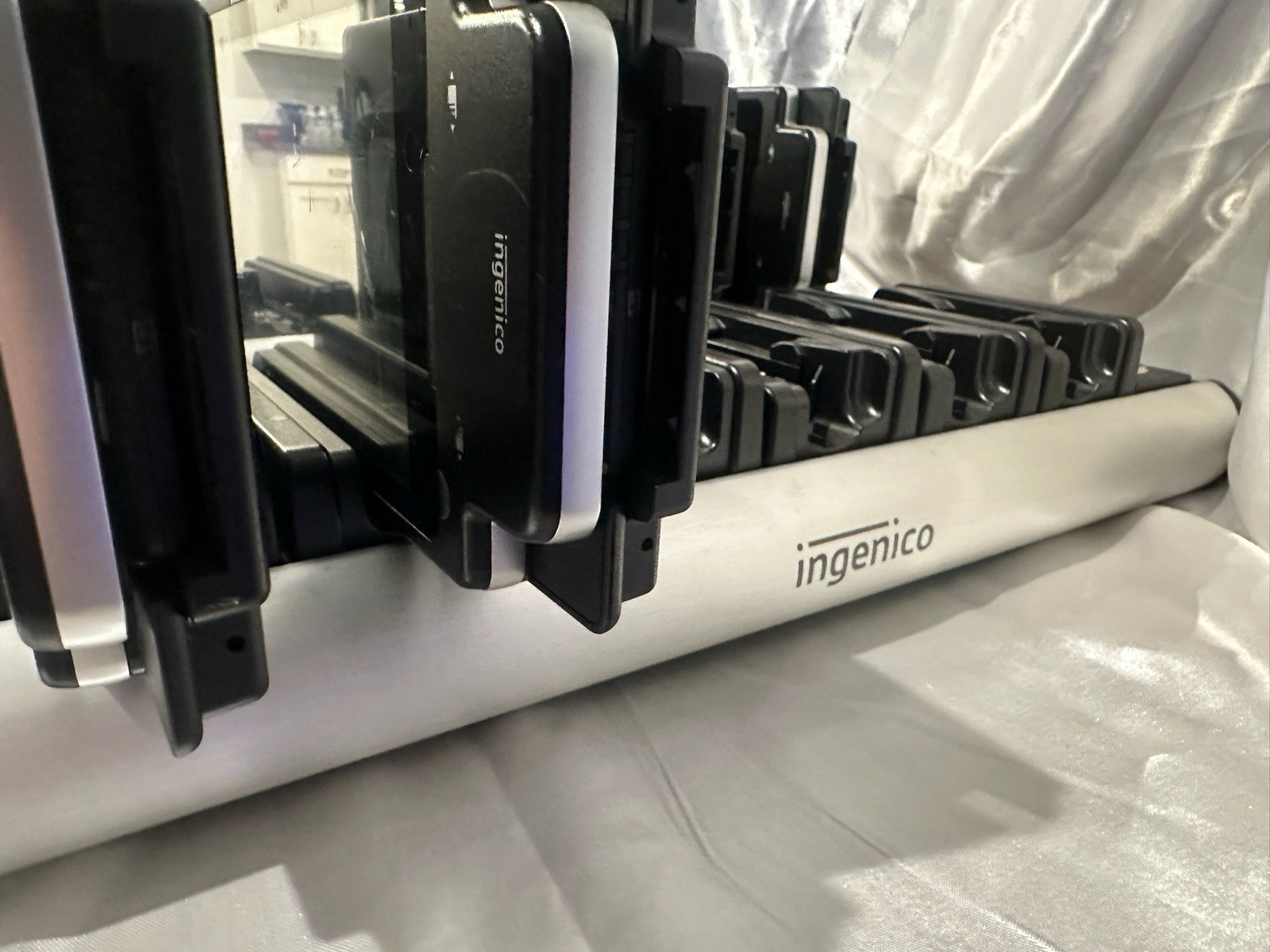 7 Ingenico Moby M70 Touchscreen Payment Terminals,Android Tablets, & 2 Chargers