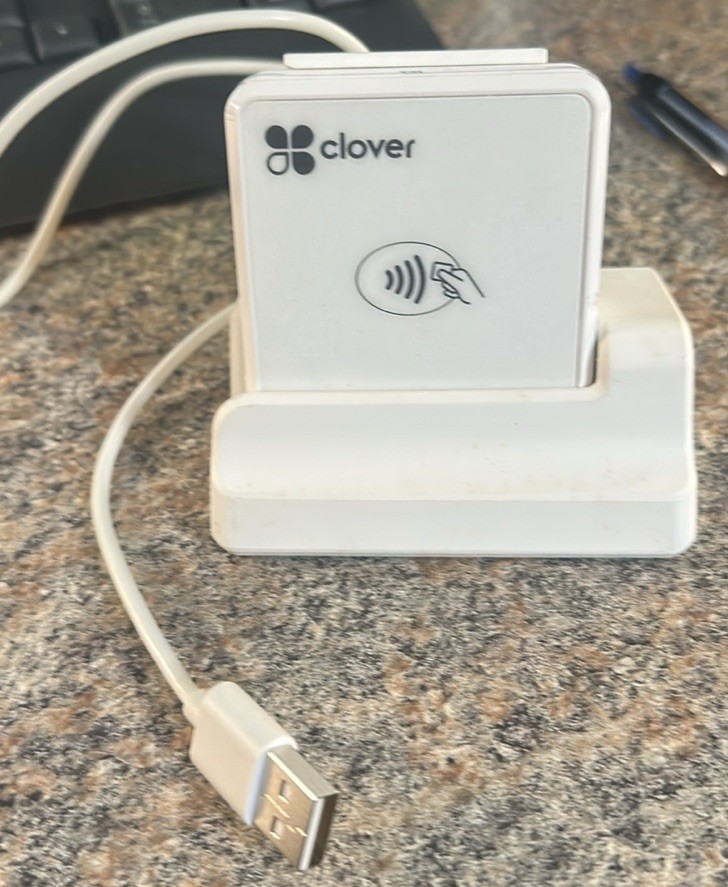 Clover Go RP457 A Contactless Chip Swipe Card Reader White