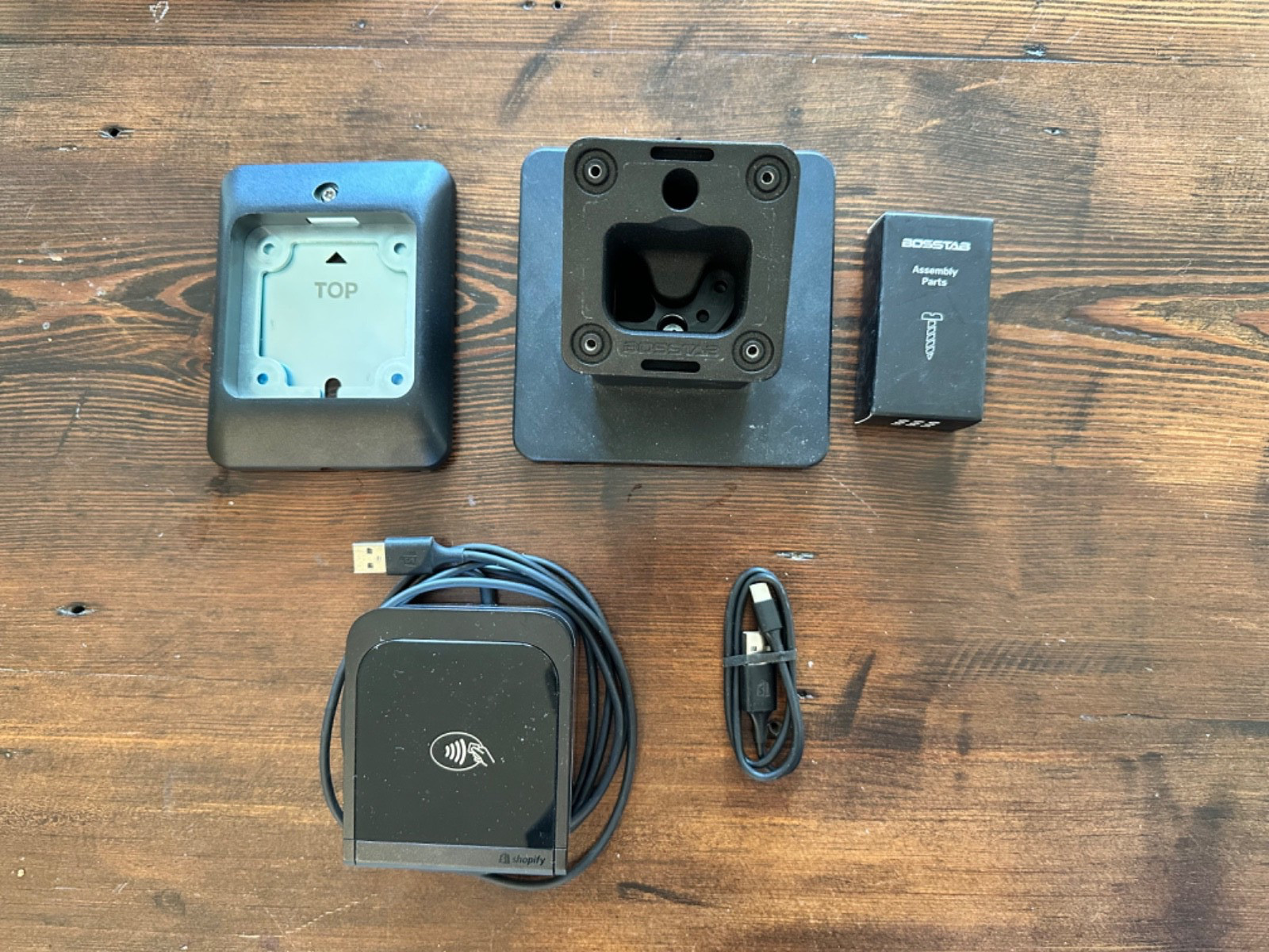 Shopify Tap & Chip S1801 Card Reader With Dock S1802 with iPad stand included!!