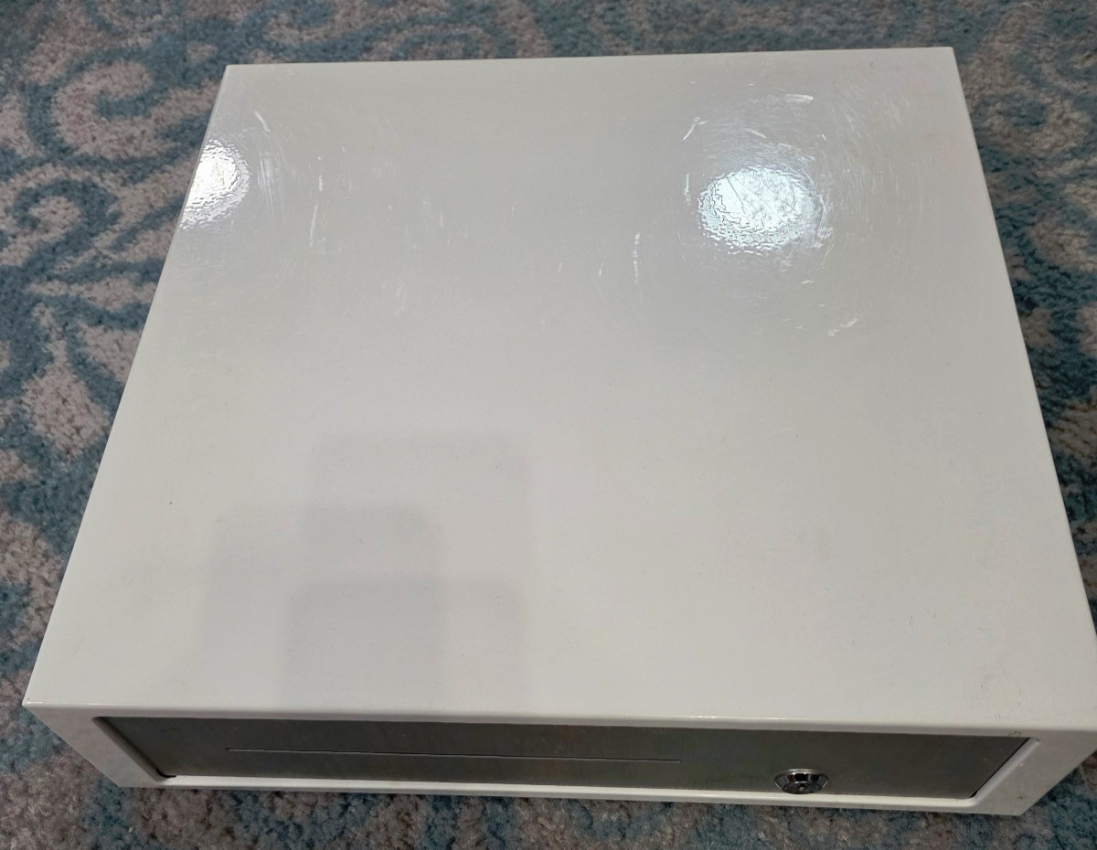 BRAND NEW ~ Clover Station Cash Drawer with 2 Keys
