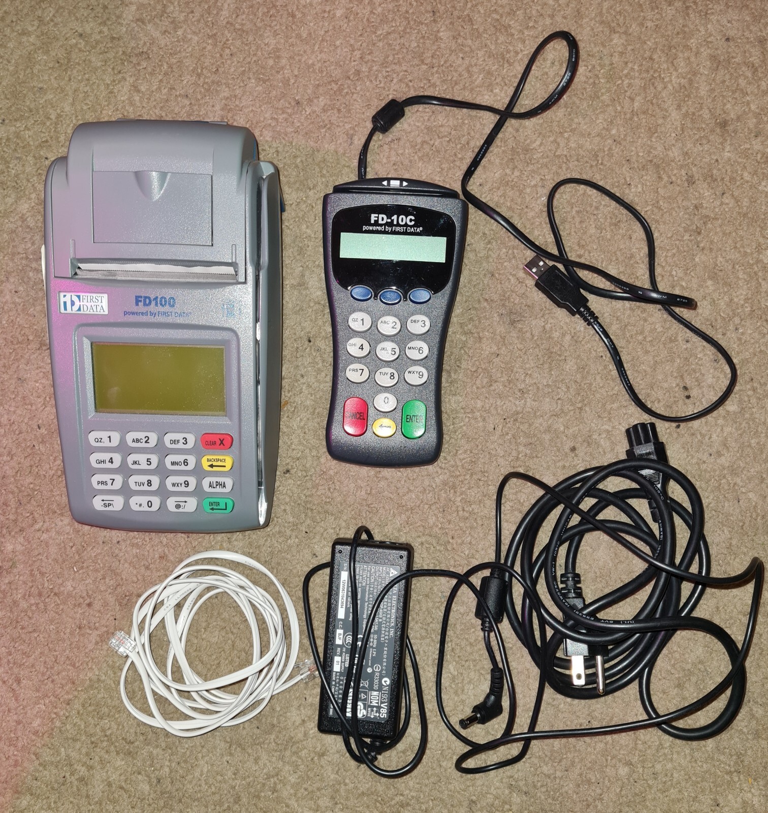 First Data FD100 Credit Card Terminal Machine w/ FD-10C Pin