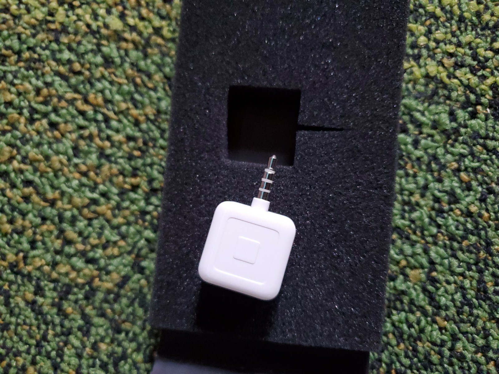 New Square Credit Card Reader for Apple and Android