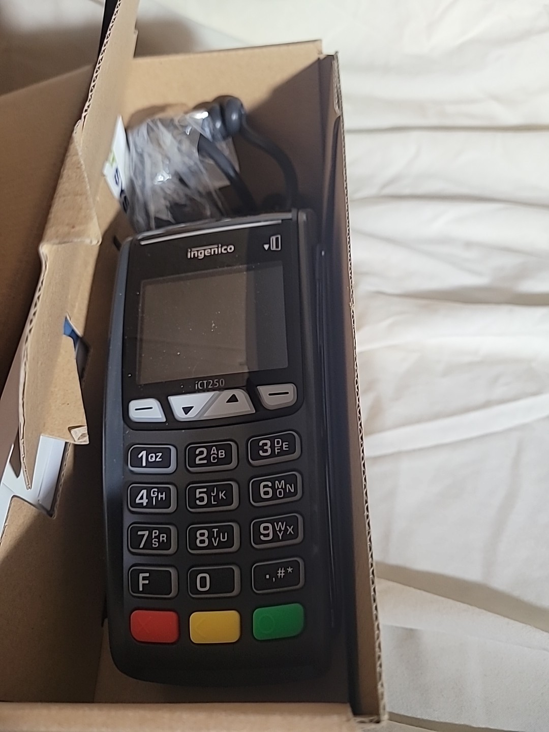 Ingenico iCT250 Credit Card Terminal Reader ICT250 New in Box