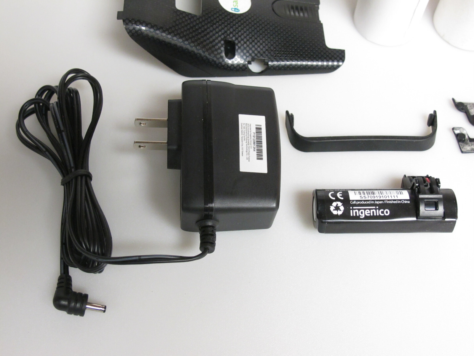 Ingenico Move 5000 complete accessory bundle: cover charger battery stylus +more