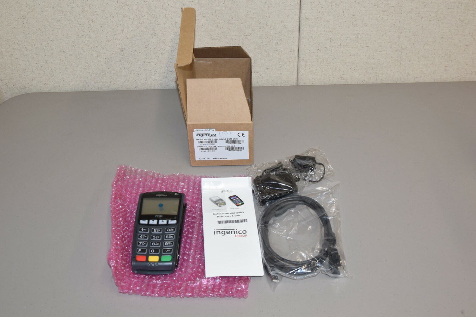 New Open Box Ingenico Group iPP320 Card Reader w/ Power Supply USB Cable