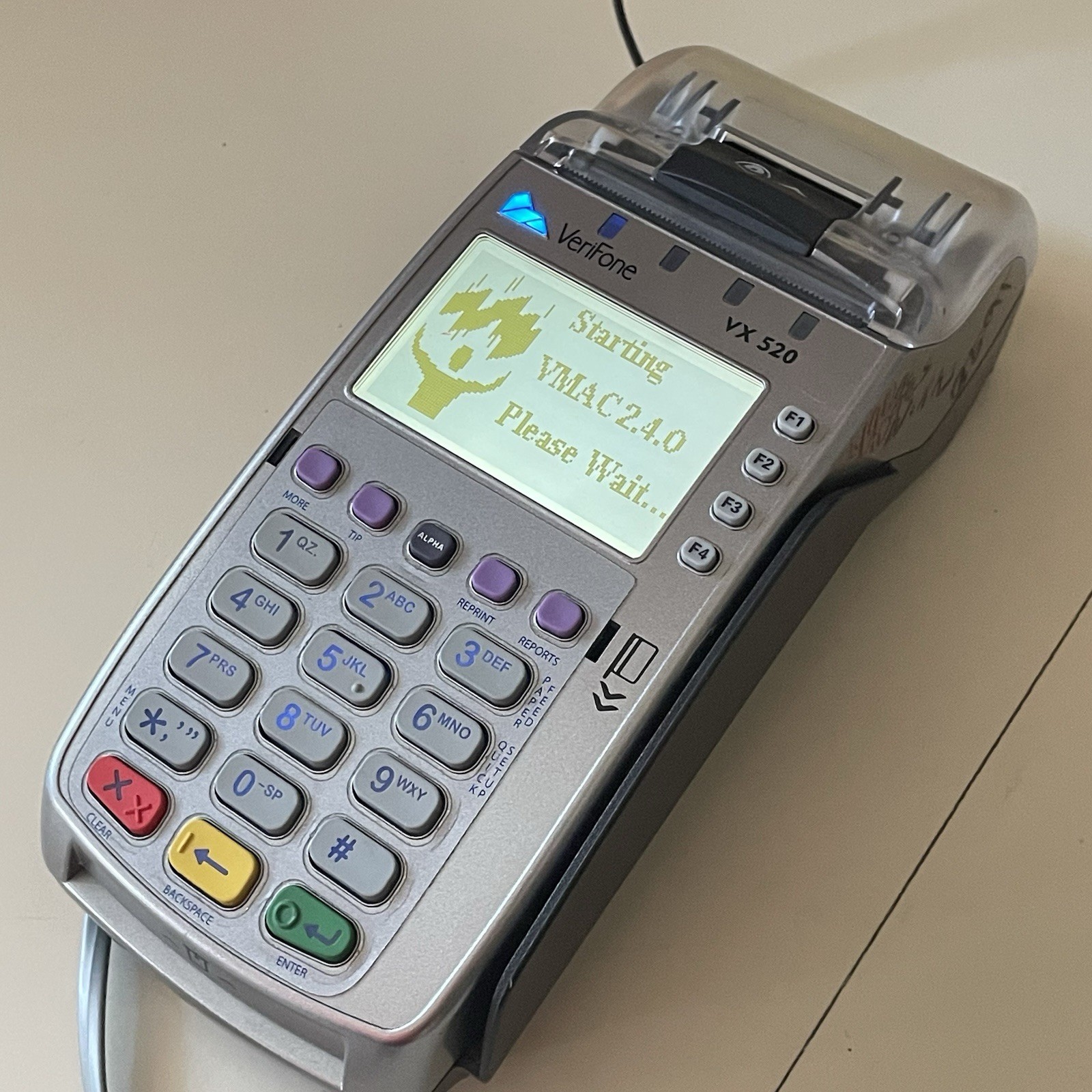 VERIFONE VX520 M252-653-A3-NAA-3 ELAVON EMV NFC TERMINAL W/ POWER SUPPLY