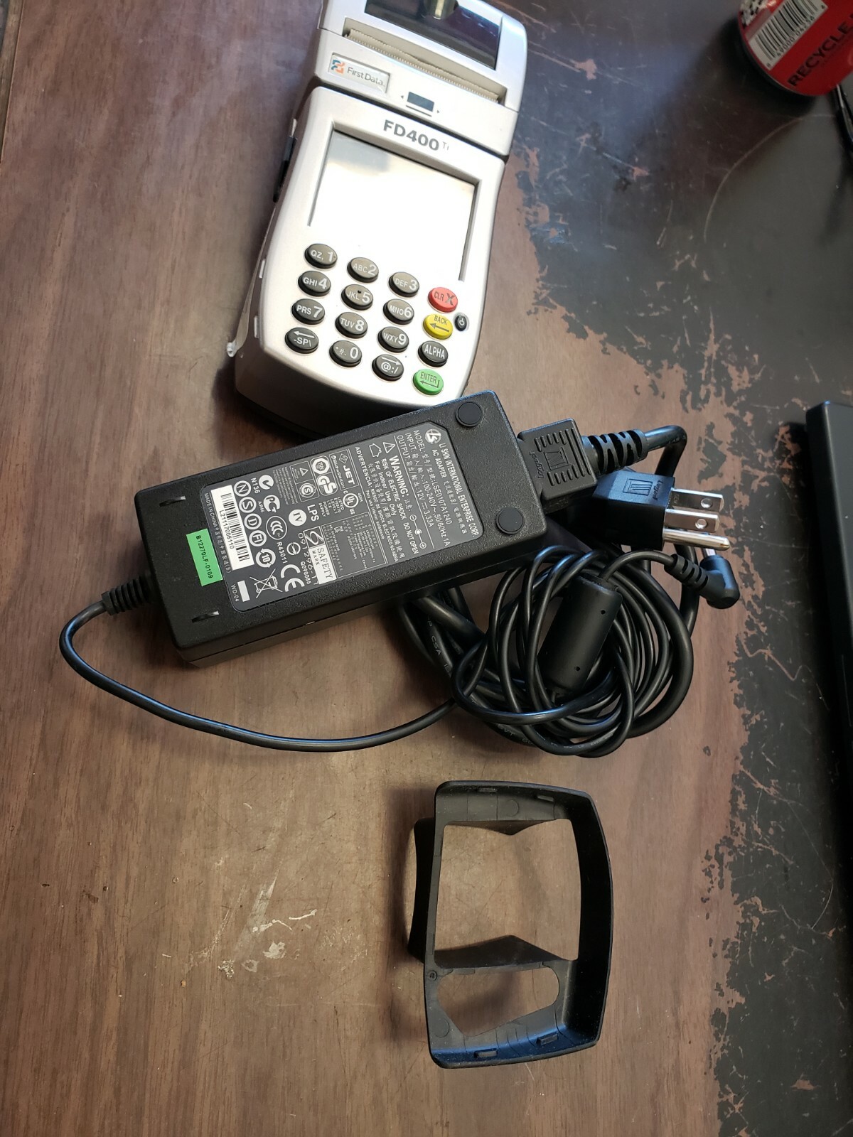 FD-400TI, WIRELESS CREDIT CARD MACHINE, BARELY USED-EXCELLENT CONDITION (A1-3)