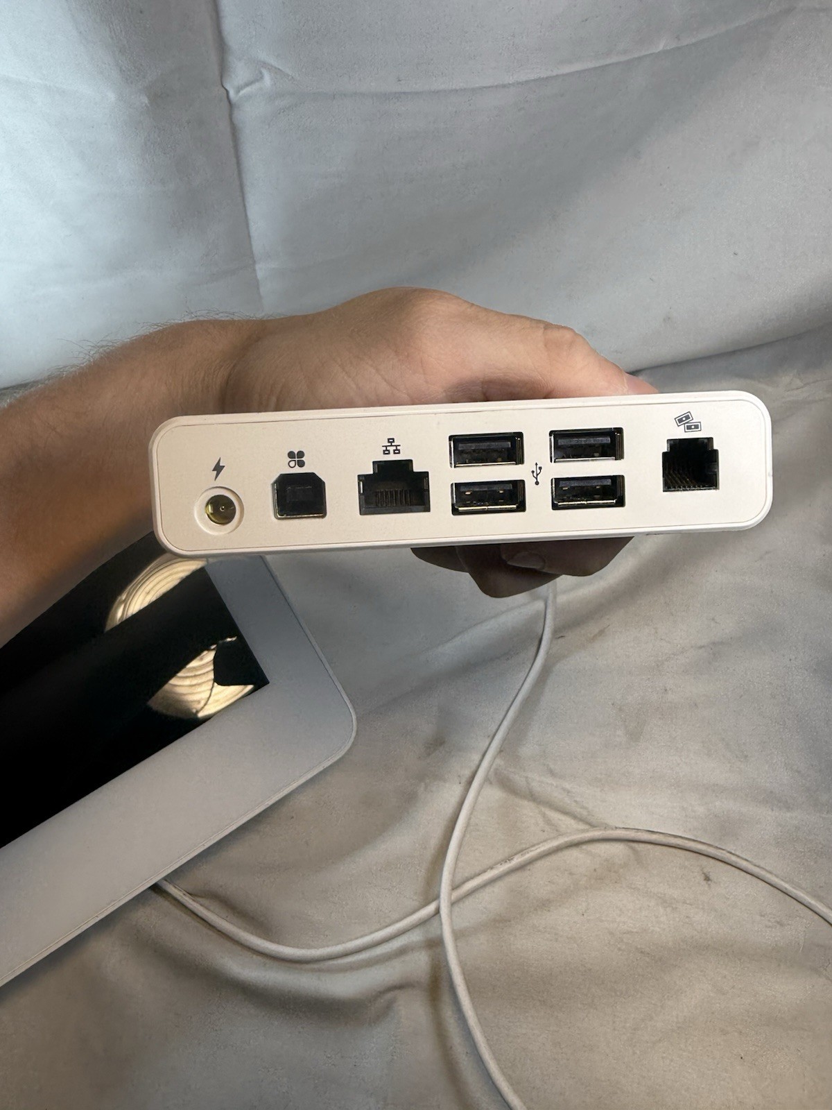 Clover Mini Wi-Fi C300 POS System + USB-C Triangle Hub (Powers On)