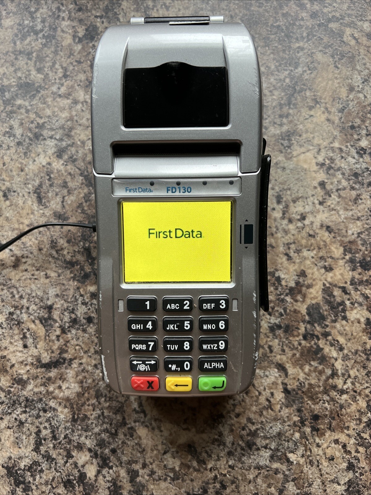FIRST DATA FD130 CREDIT CARD TERMINAL AND RECEIPT PRINTER