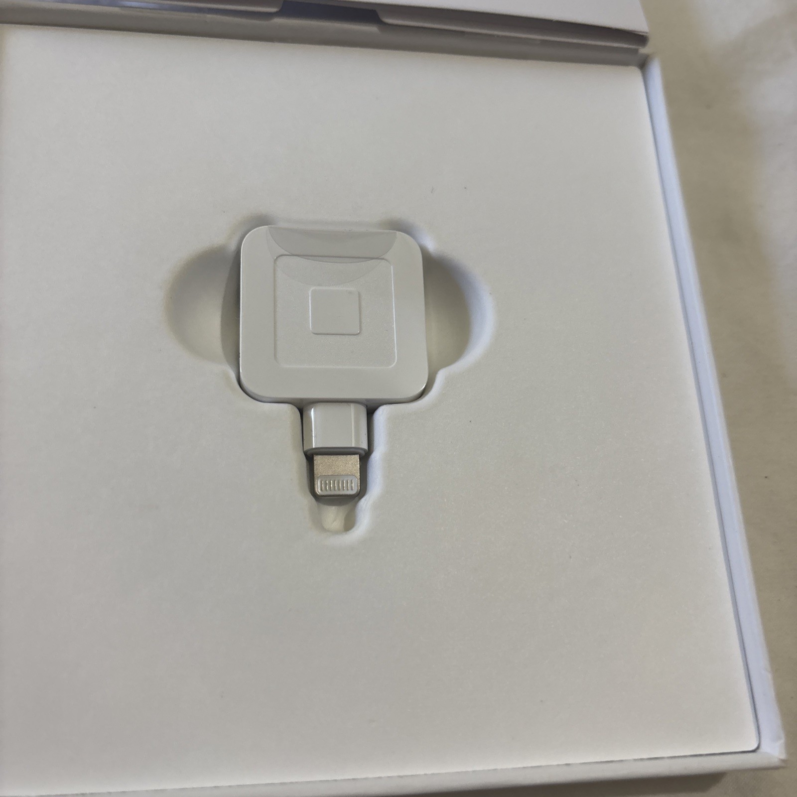 Square® Credit Card Reader for Magstripe, iPhone iPad Lightning Connector NIB