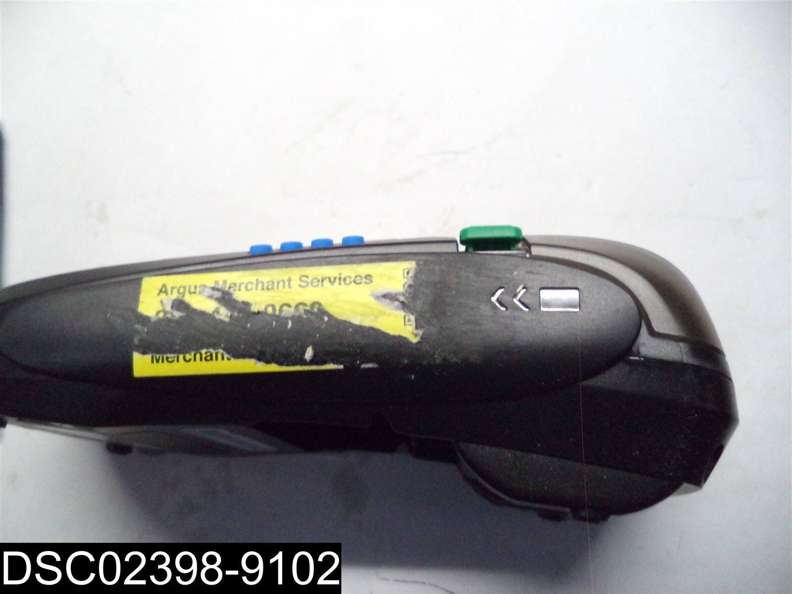 SCRATCHED: M252-103-03-NAA-3 Verifone VX520 Dial Up Terminal- Model