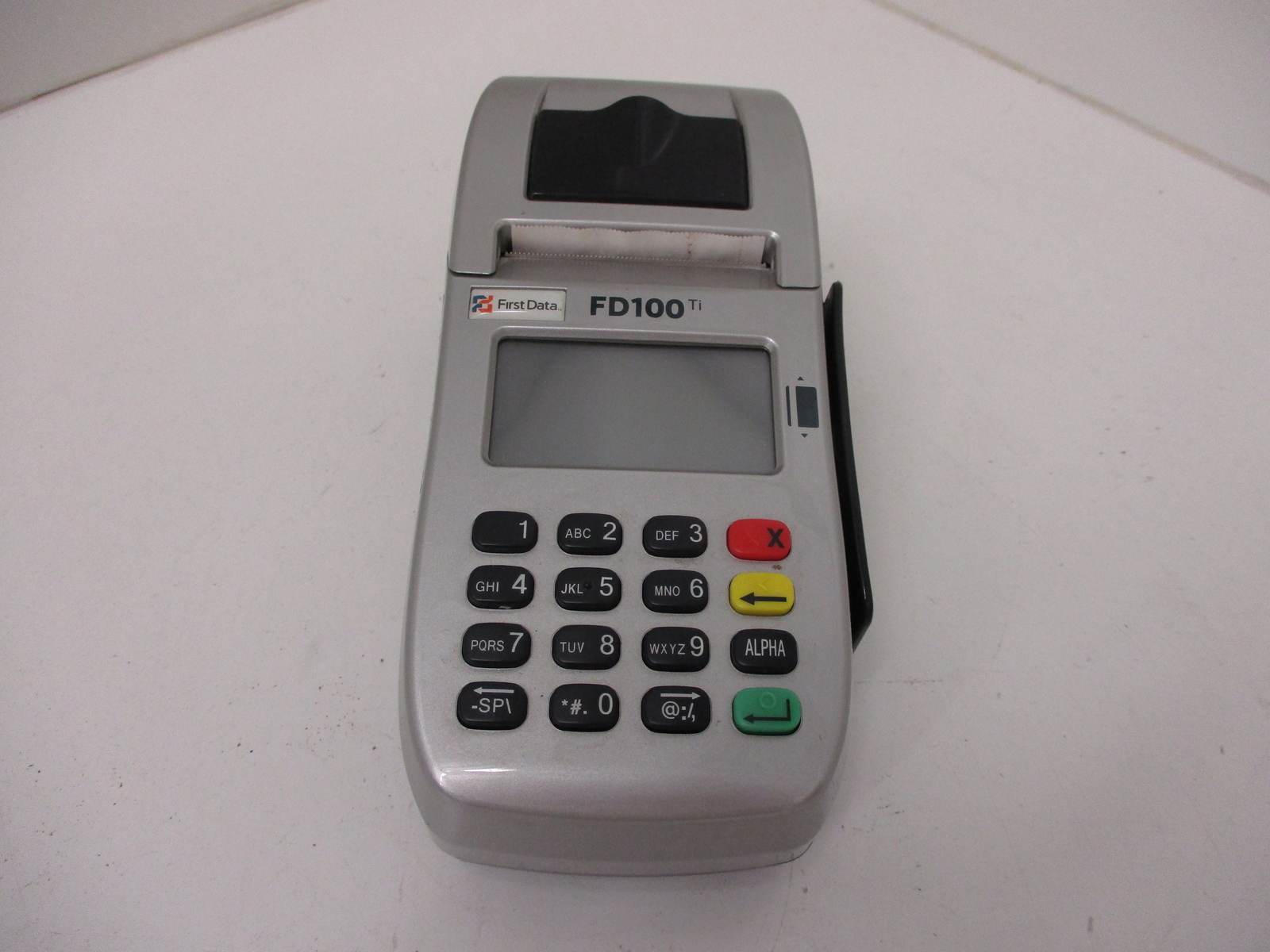 FIRST DATA FD100 / 001642020 CREDIT CARD READER