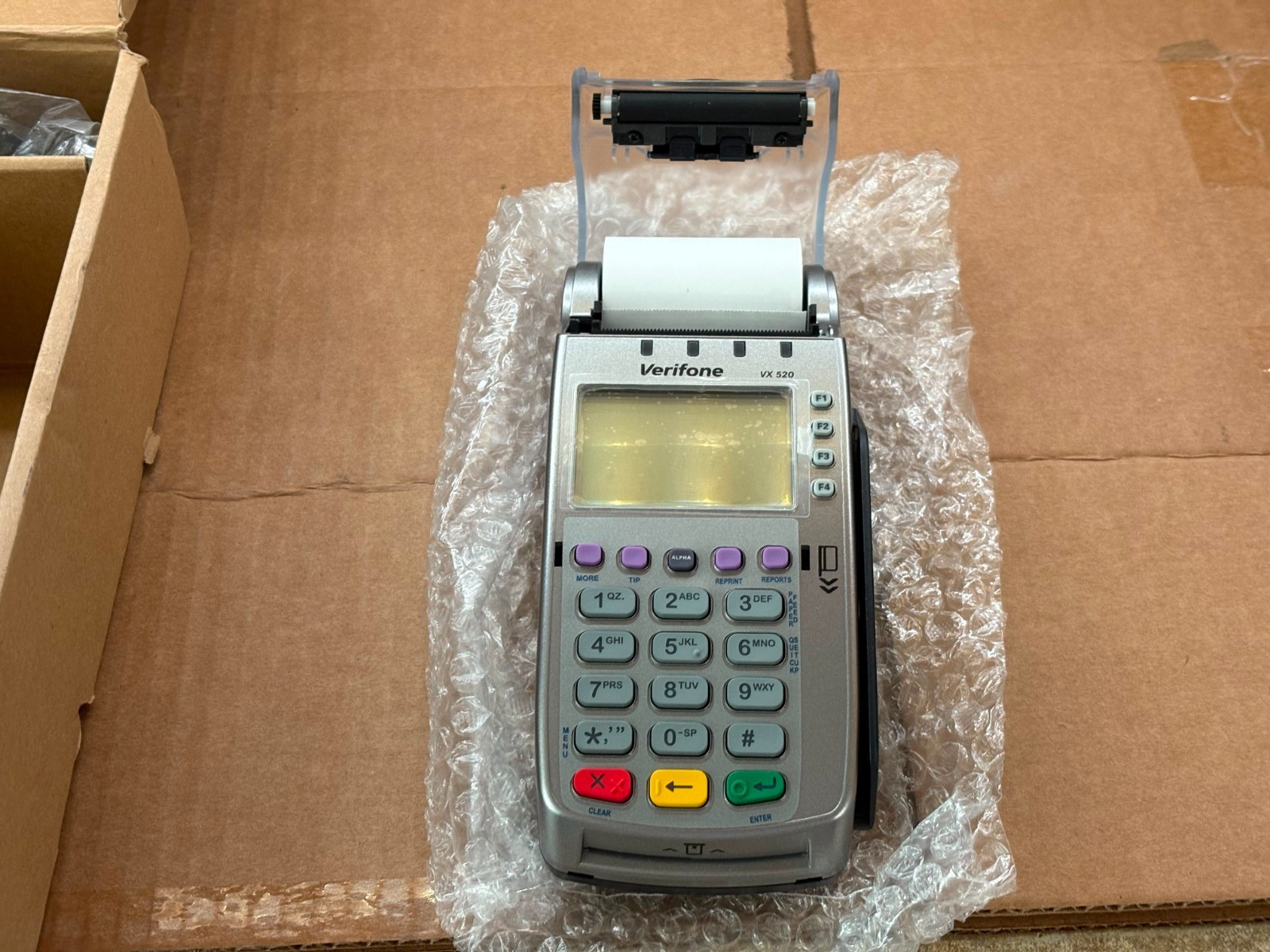 VeriFone Vx520 EMV Credit Card Machine #M252-753-03-NAA-3