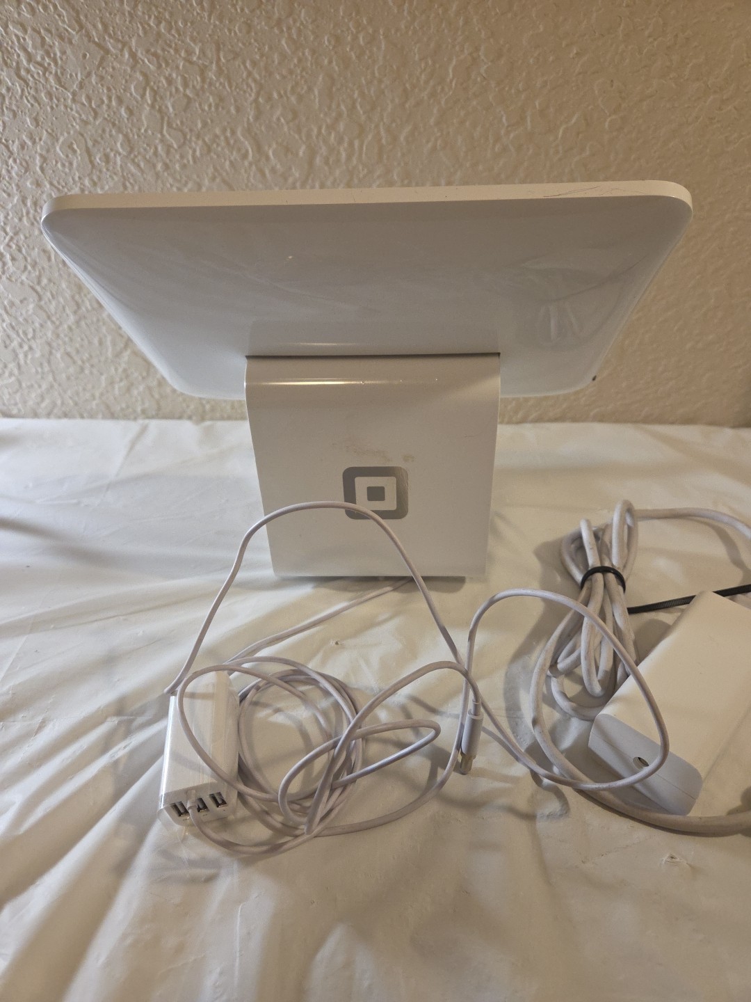 Square S089 Dock POS Stand for 9.7″ iPad Power Cable USB Hub Card Reader Toolkit