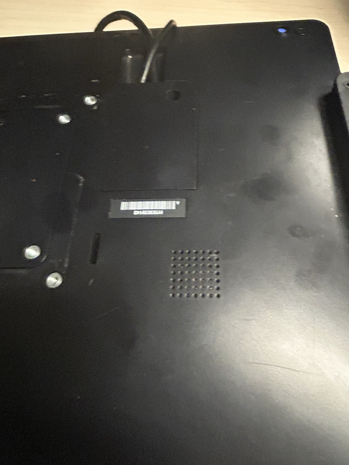 Lot of 2: Toast 15″ POS Terminal ELO – & 1 Stand Chip Reader Esy15i1B – Cracked*