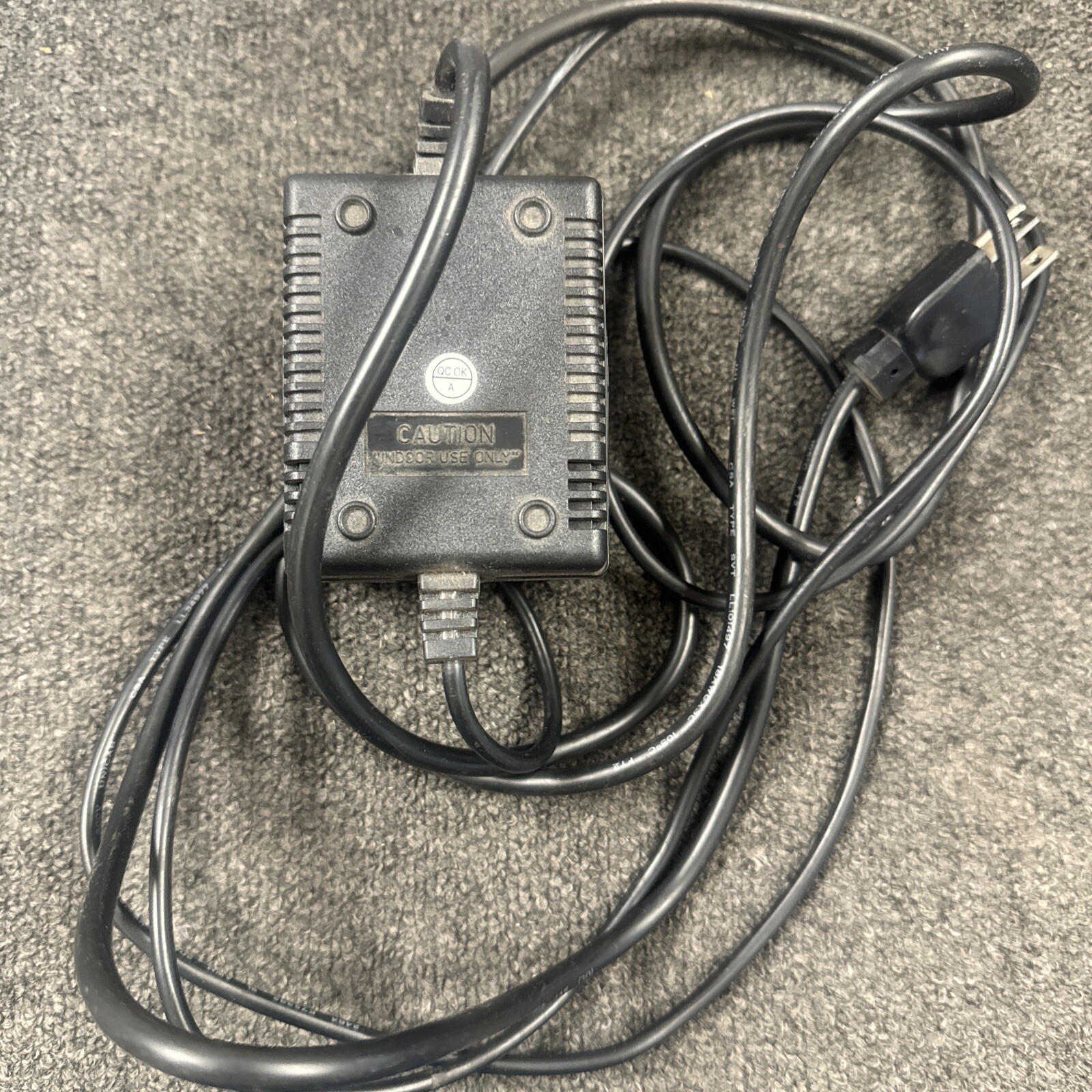 Hypercom WLT-2408-1 AC Power Supply DC Output 27V 27 Volts 0.8A 22W Terminal T7
