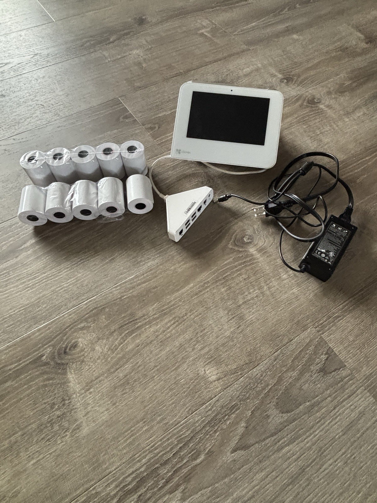 CLOVER Mini 2nd Generation Credit Card Terminal WiFi Reader POS System & Cables