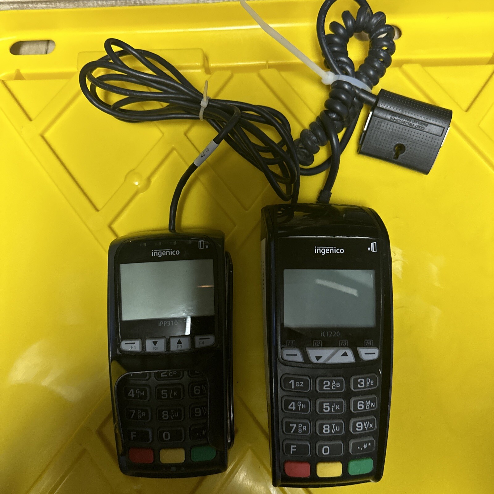 Ingenico iCT220 Credit Terminal Chip Reader w/Box Connector, Ipp310 Incl. Bundle