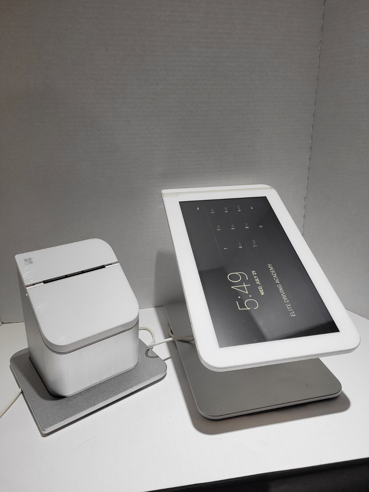 Clover POS Station 1.0 C100 System With Printer P100 And Cords Locked