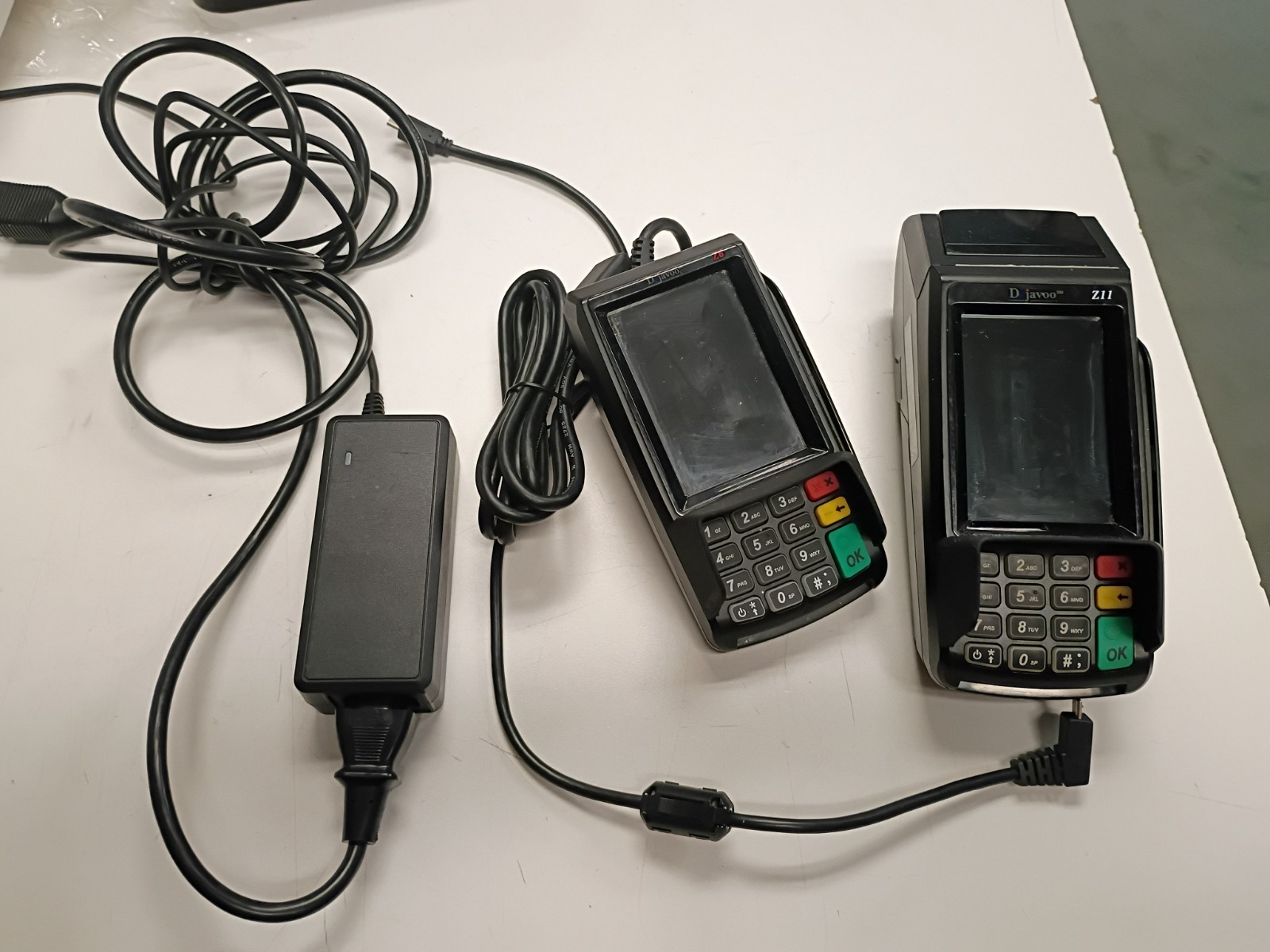 DEJAVOO Z11 / Z6 Credit and Debit Card Terminal pair