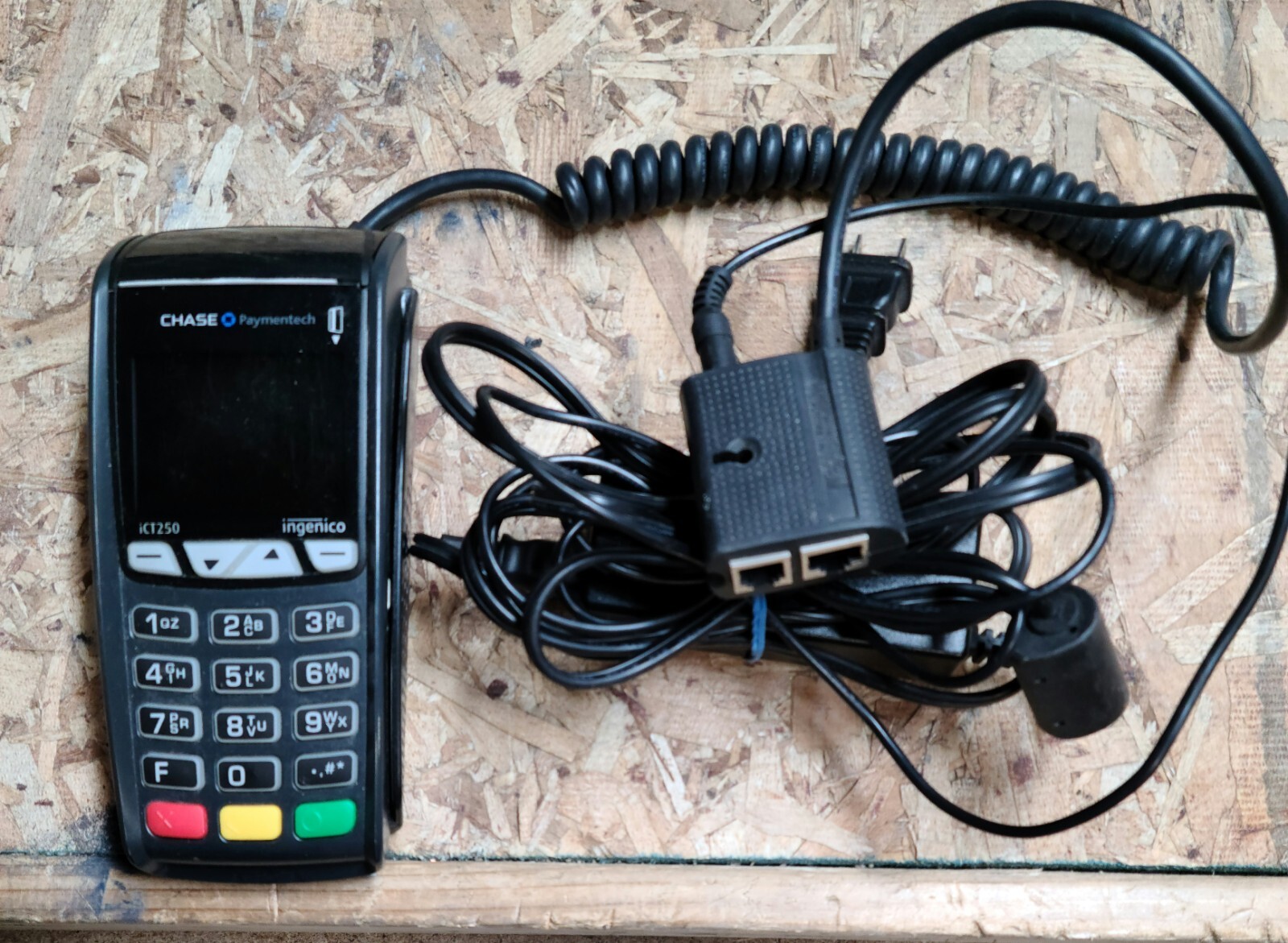 Ingenico Chase iCT250 countertop payment terminal