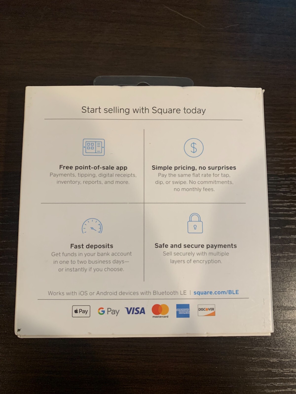 Square Reader contactless and chip reader for magstripe (Lightning + Headphone)