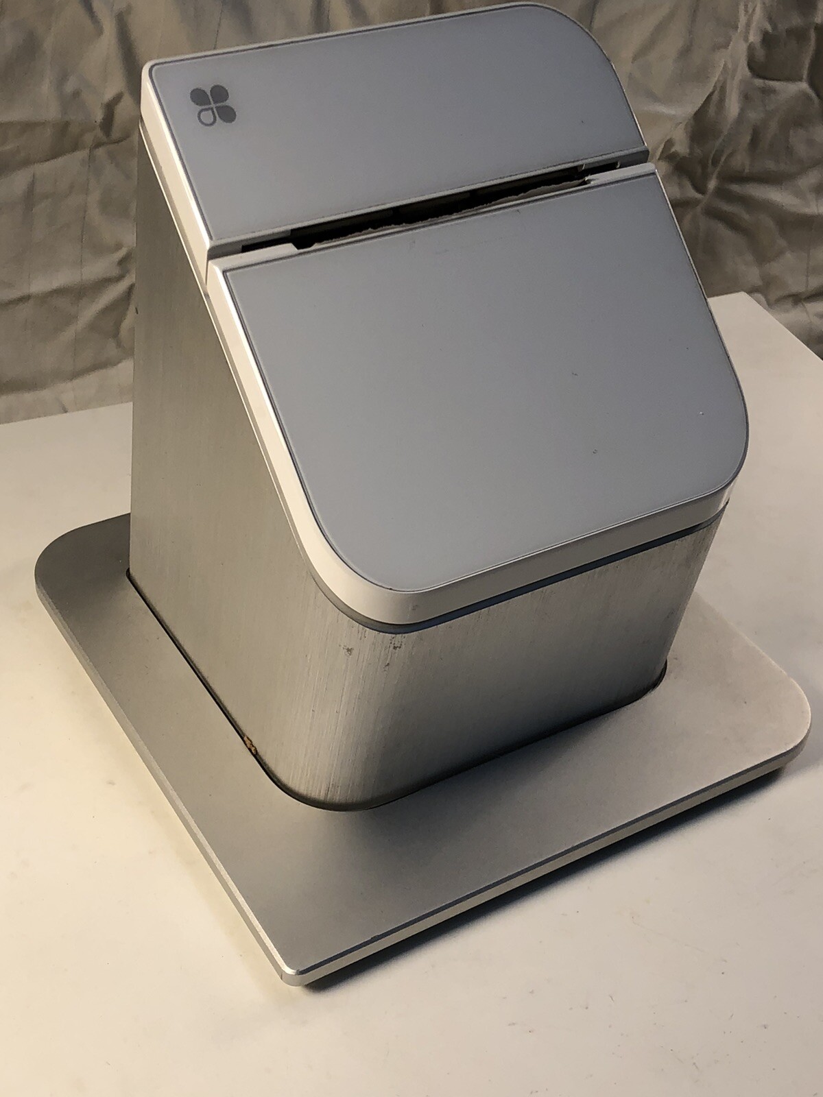 Clover Station 1.0 P100 Receipt Printer w/Power Adaptor no power cord