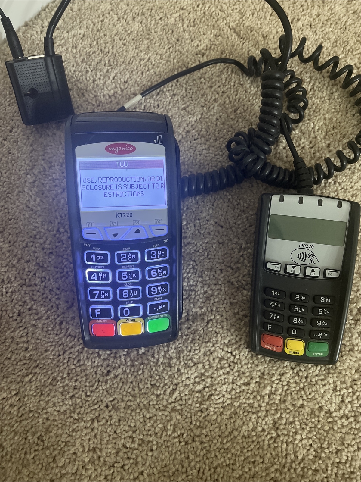 Ingenico iPP220 / ict220 credit debit card scanner connected
