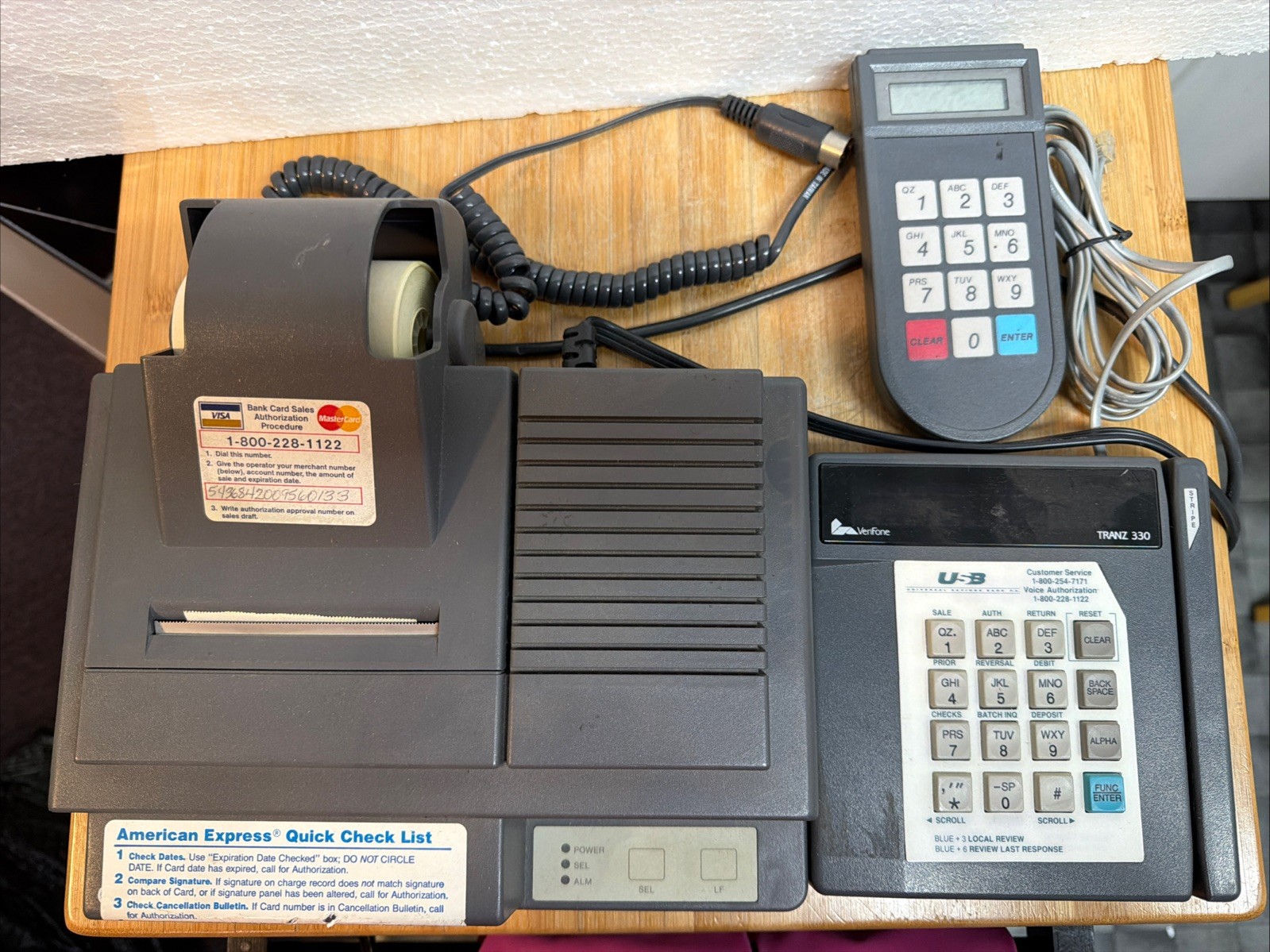 Vintage Citizen iDP562-RSL2 Dot Matrix Printer With Verifone Tranz 330 Credtcard