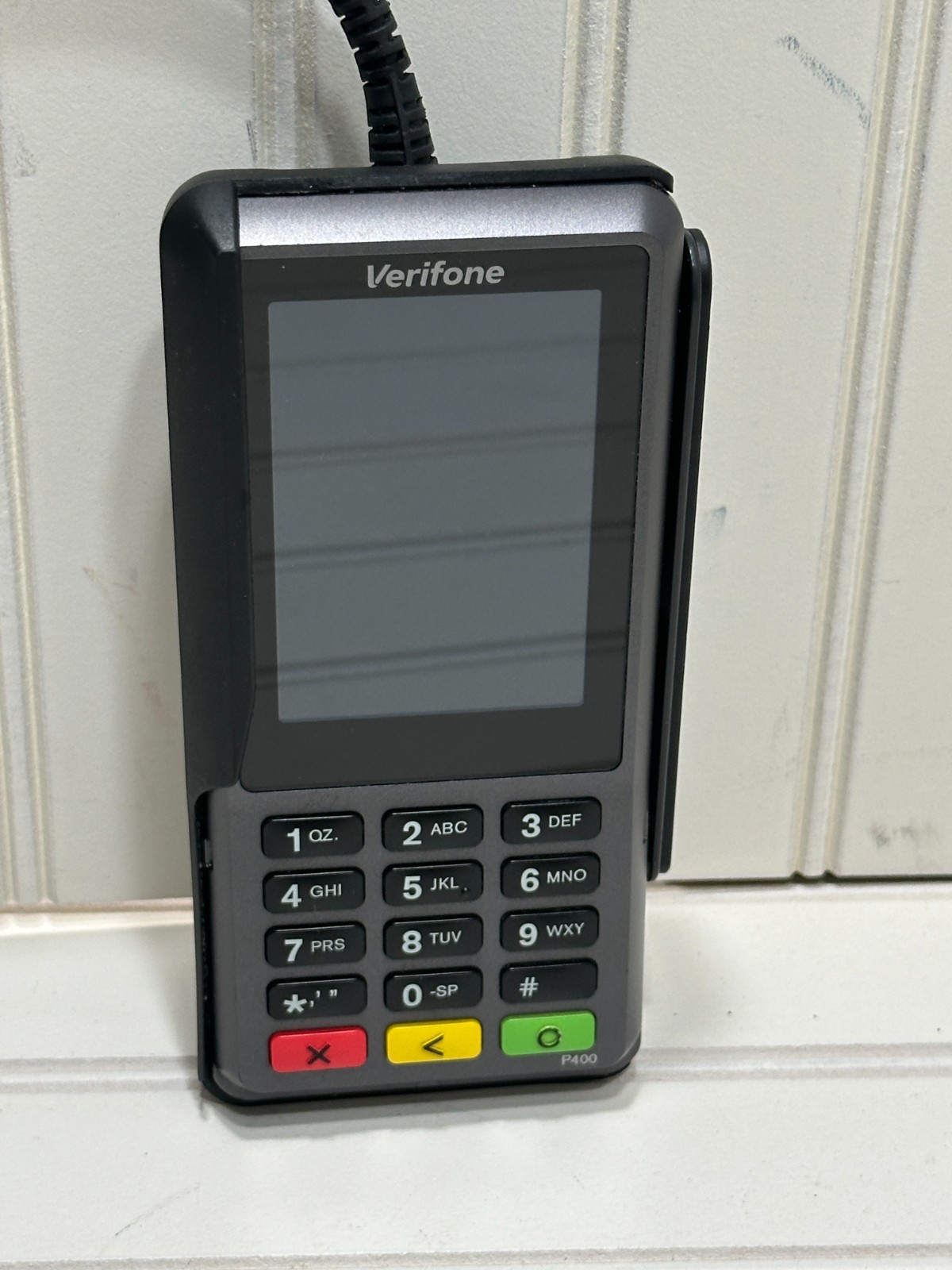 Verifone P400 Plus POS Credit Card Terminal w/ Stand & Power Adapter – Tested