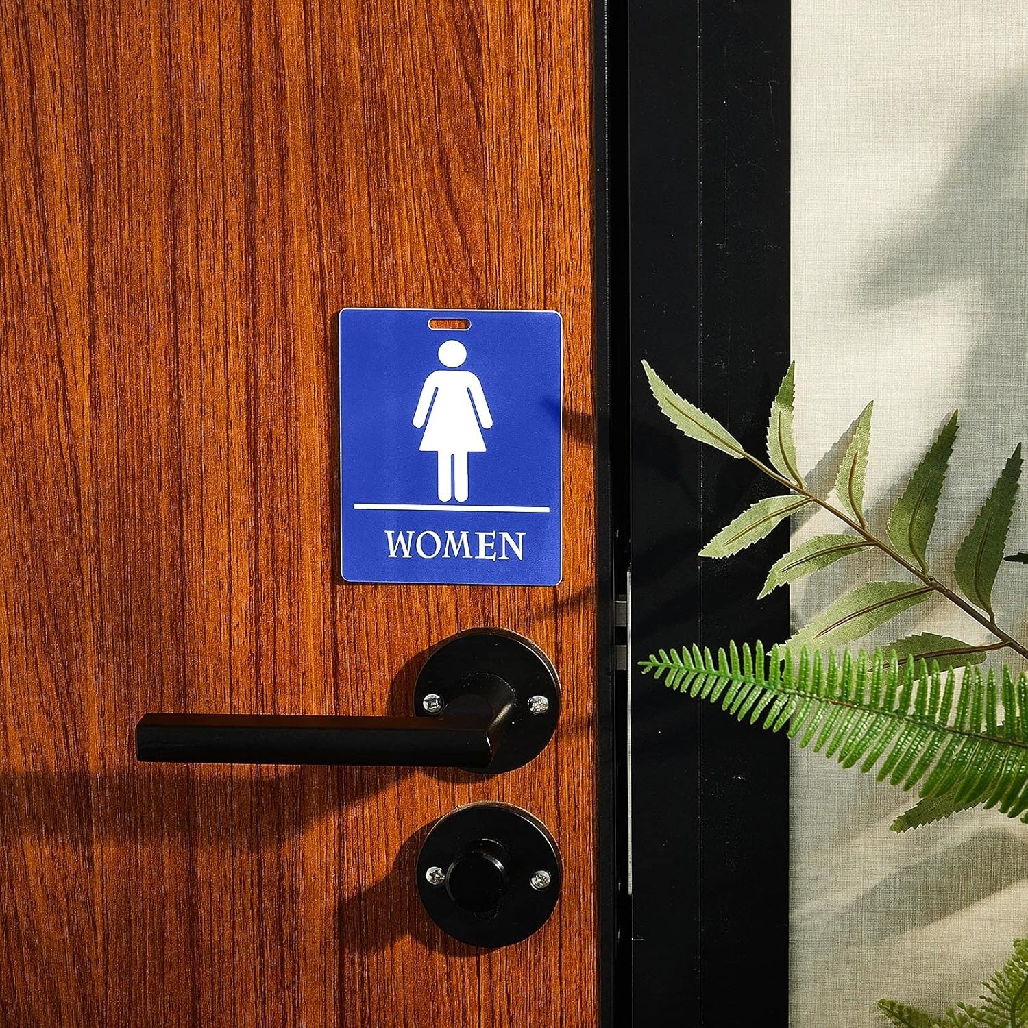 Compact 6 Pcs Restroom Pass Keychains – Versatile Bathroom Tags for Any Setting