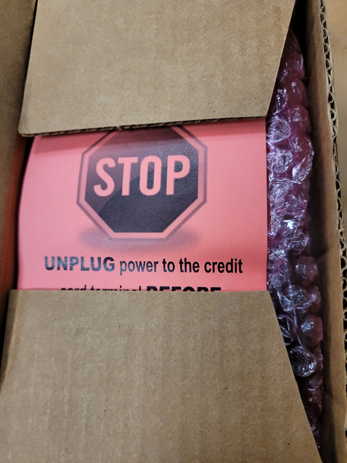 Ingenico IPP320 Payment Credit Card Terminal With Cord – New, Open Box