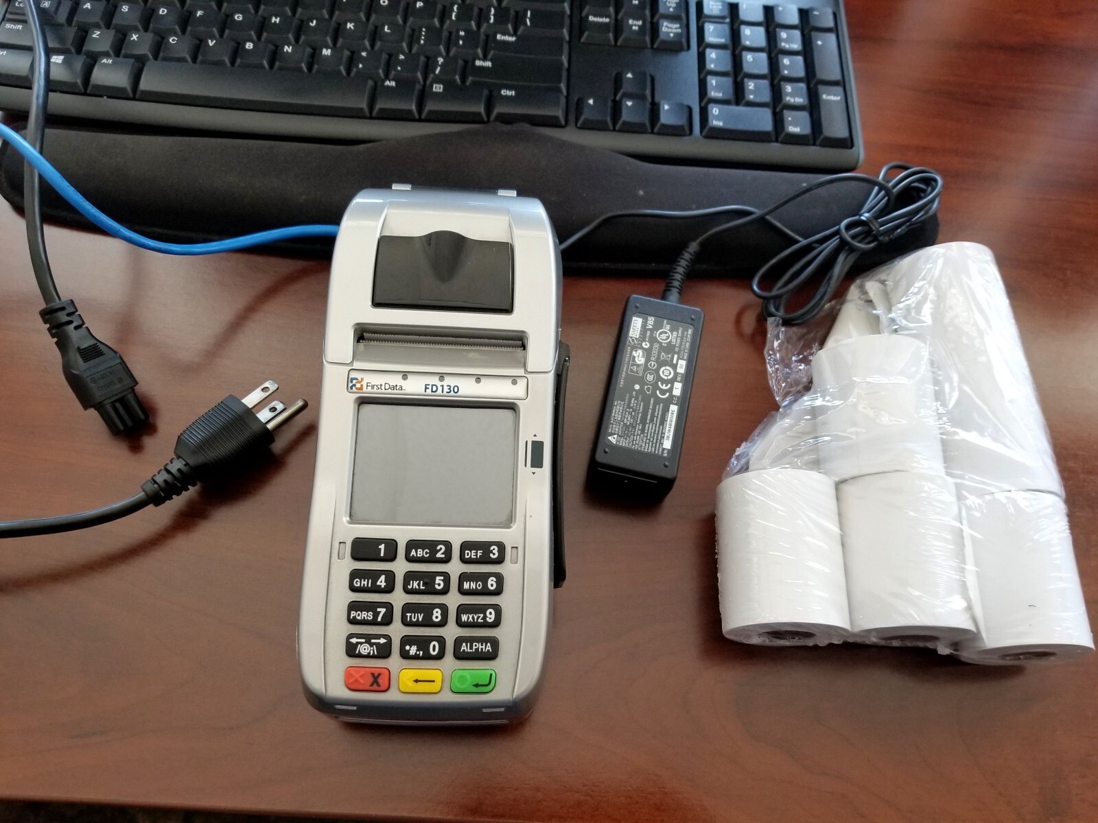 First Data FD130 Credit Card Terminal with Cables and Adapter