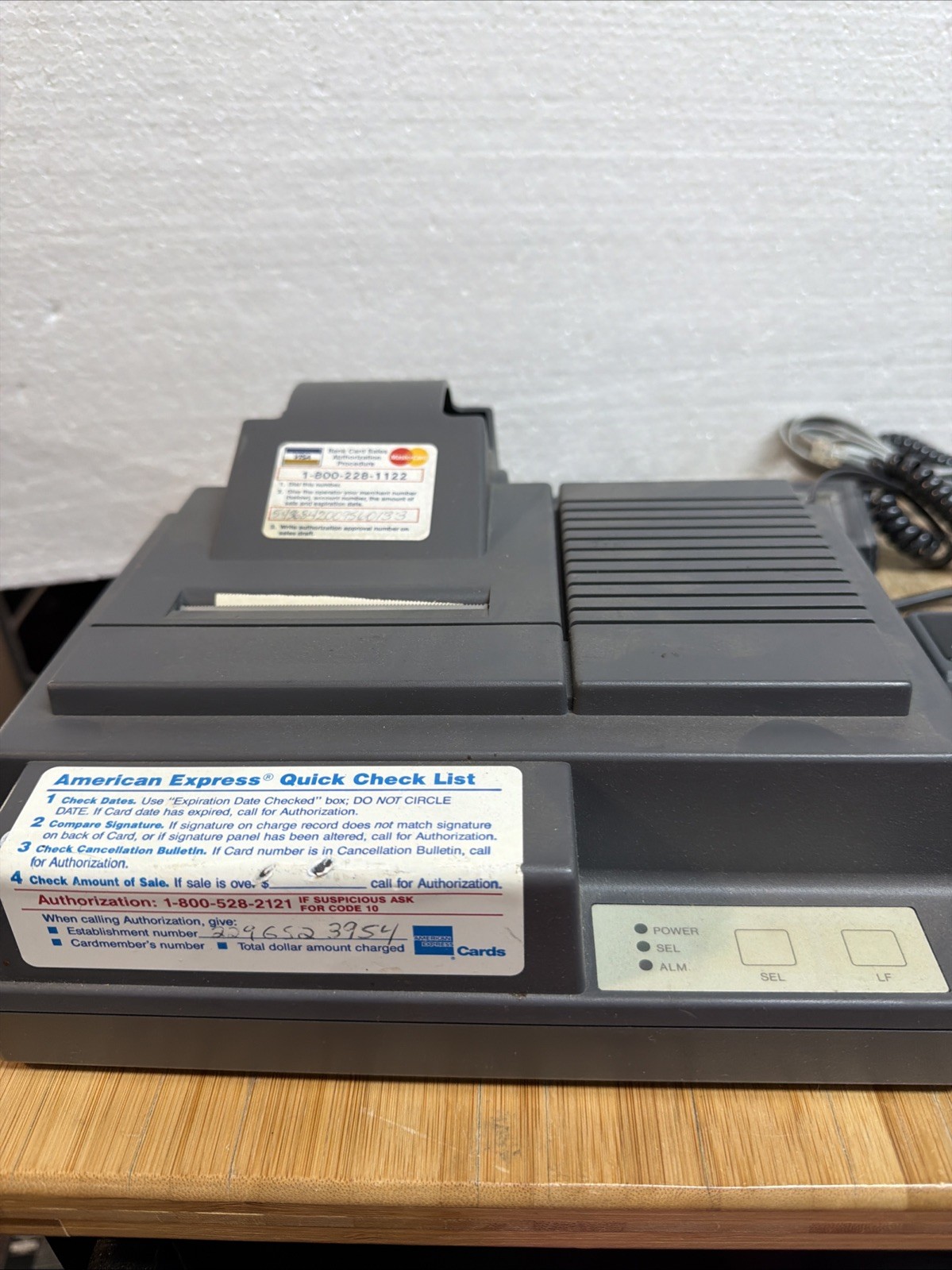 Vintage Citizen iDP562-RSL2 Dot Matrix Printer With Verifone Tranz 330 Credtcard
